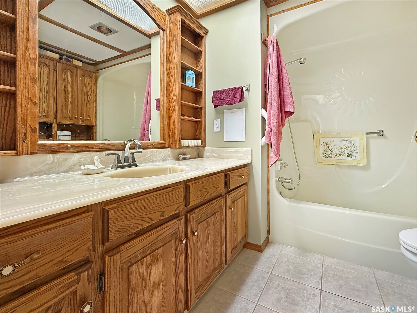 275 Alpine Crescent, #8, Swift Current SK S9H 4T5