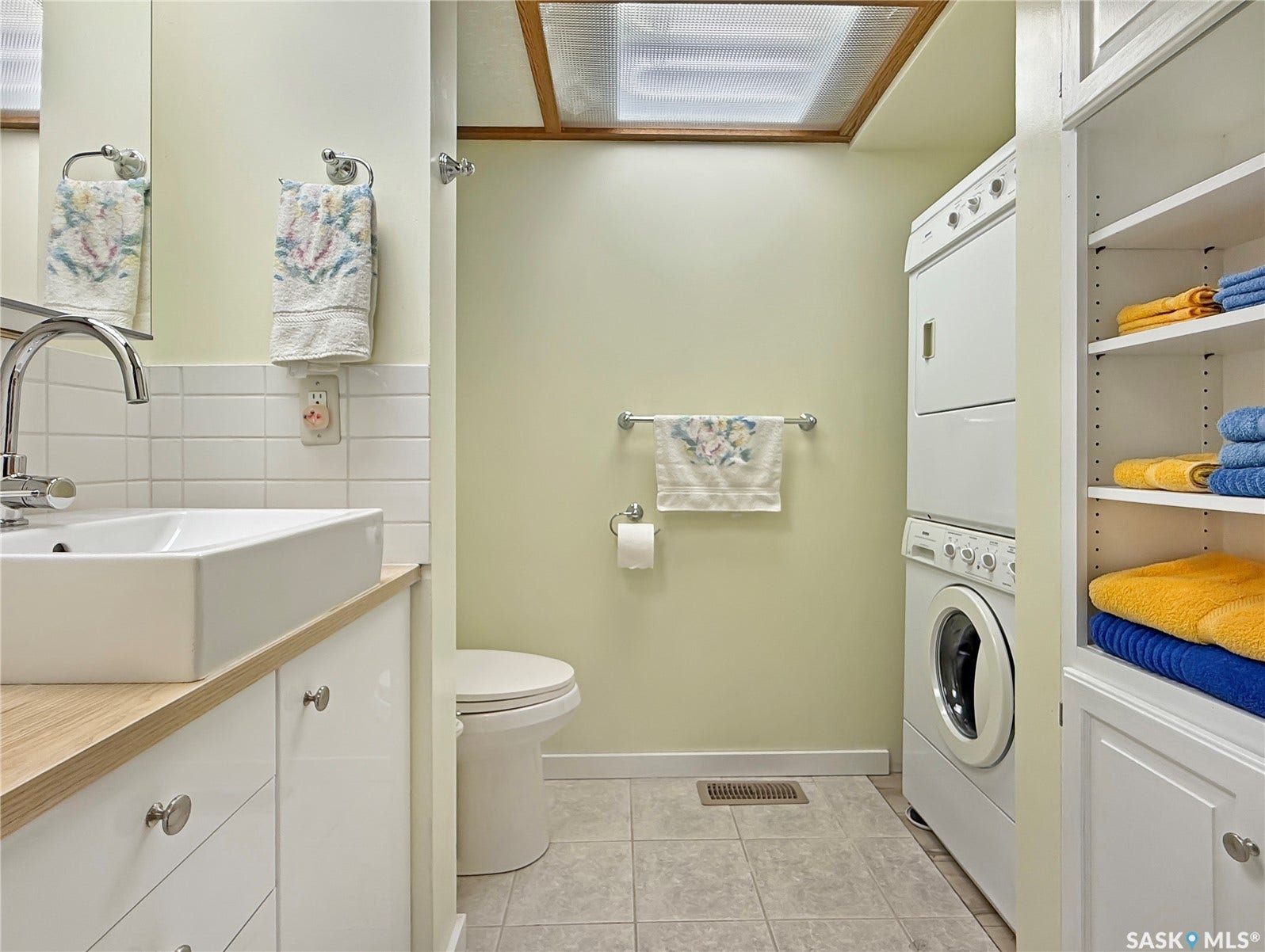 275 Alpine Crescent, #8, Swift Current SK S9H 4T5