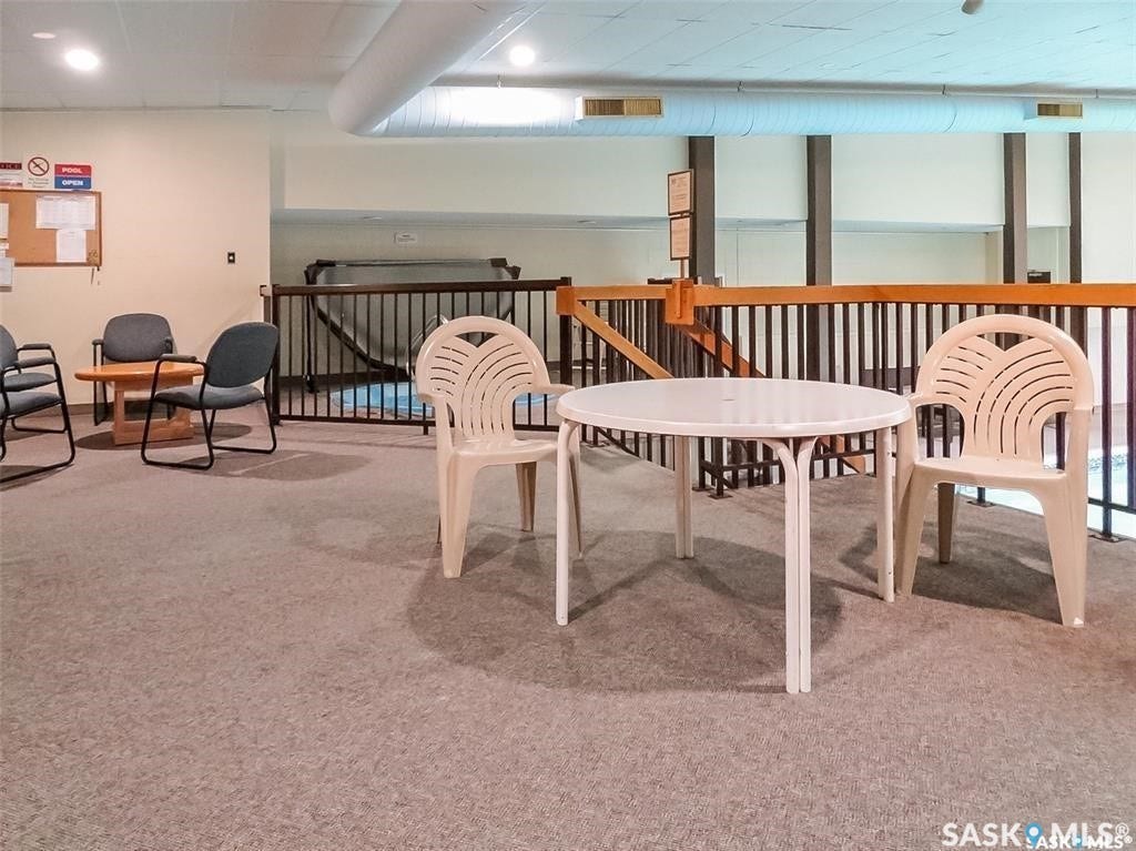 275 Alpine Crescent, #8, Swift Current SK S9H 4T5