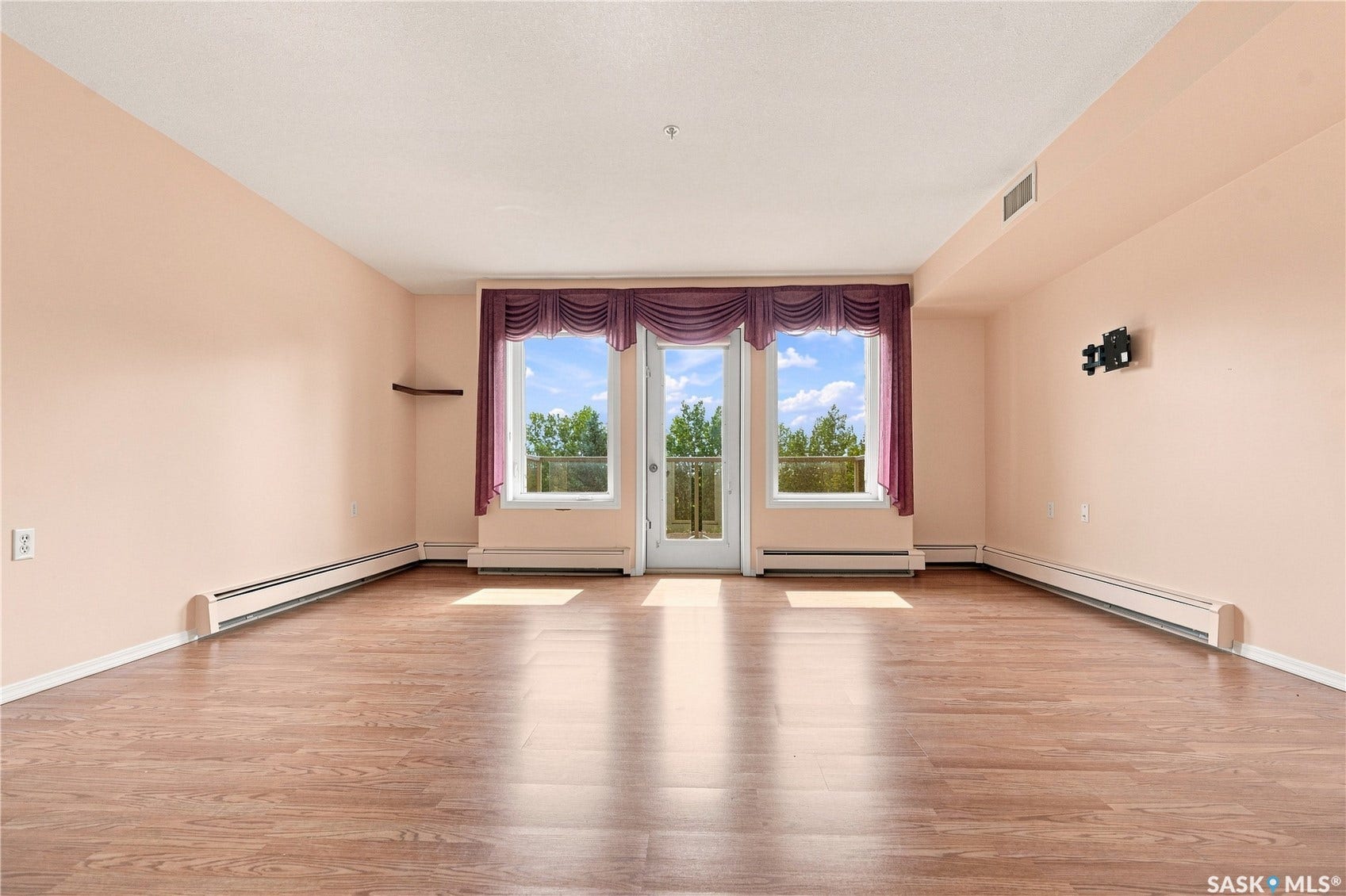 1622A Acadia Drive, #311, Saskatoon SK S7H 5H7