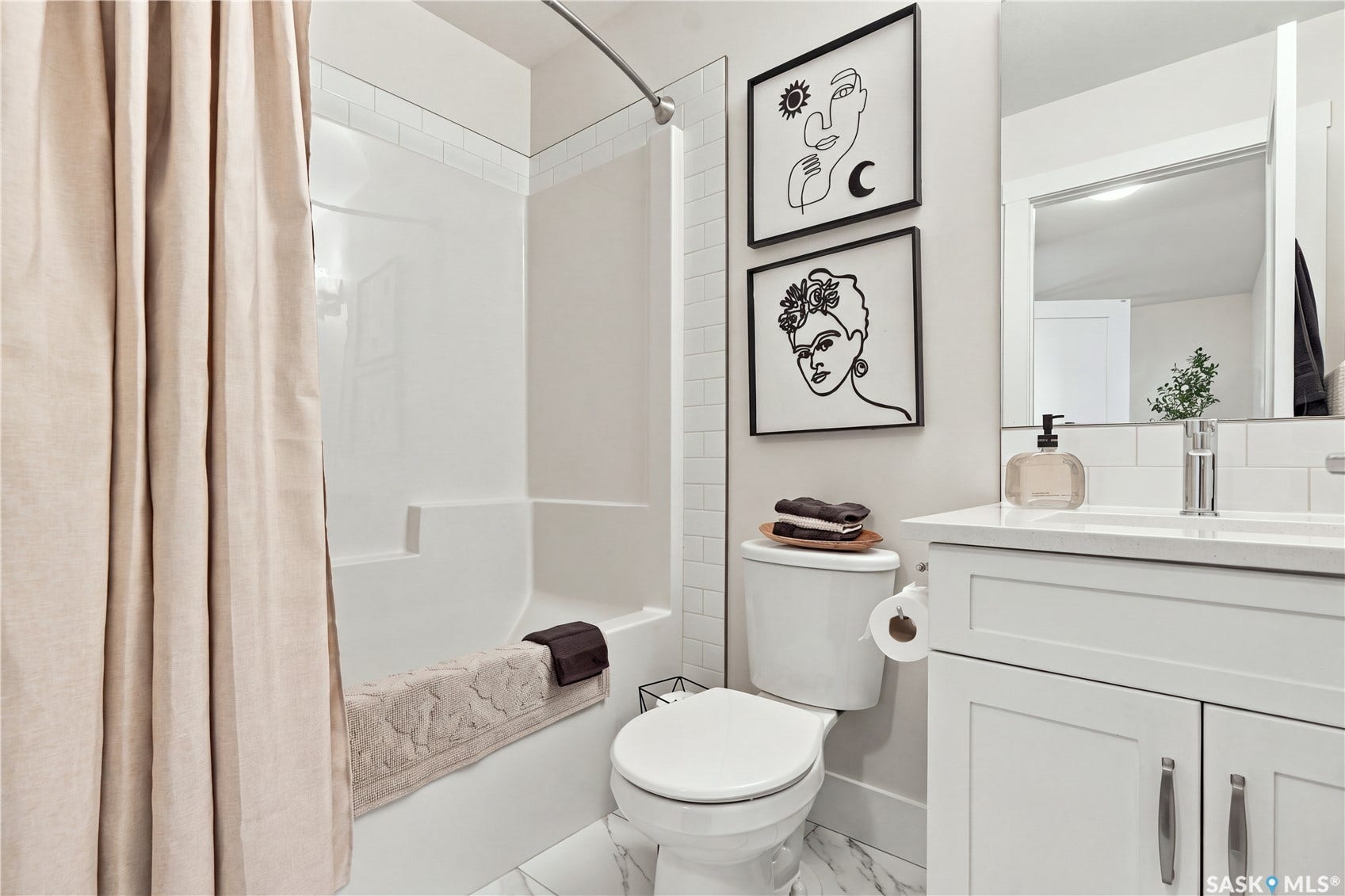 3039 Brighton Common, Saskatoon SK S7V 0Z5