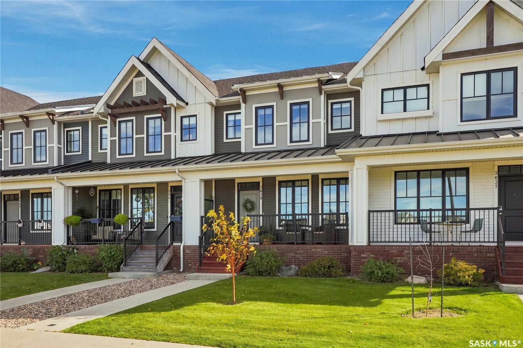 3039 Brighton Common, Saskatoon SK S7V 0Z5