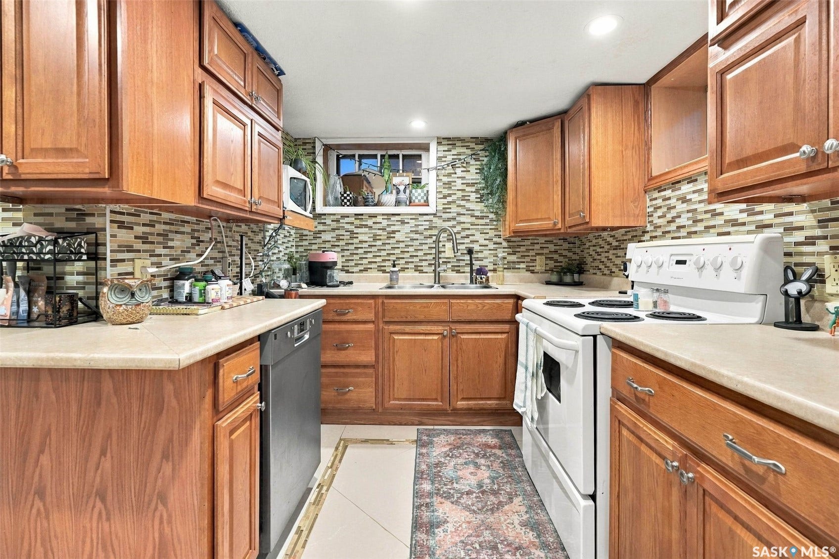 131 Connaught Crescent, Regina SK S4T 6M8 131 Connaught Crescent, Regina SK S4T 6M8