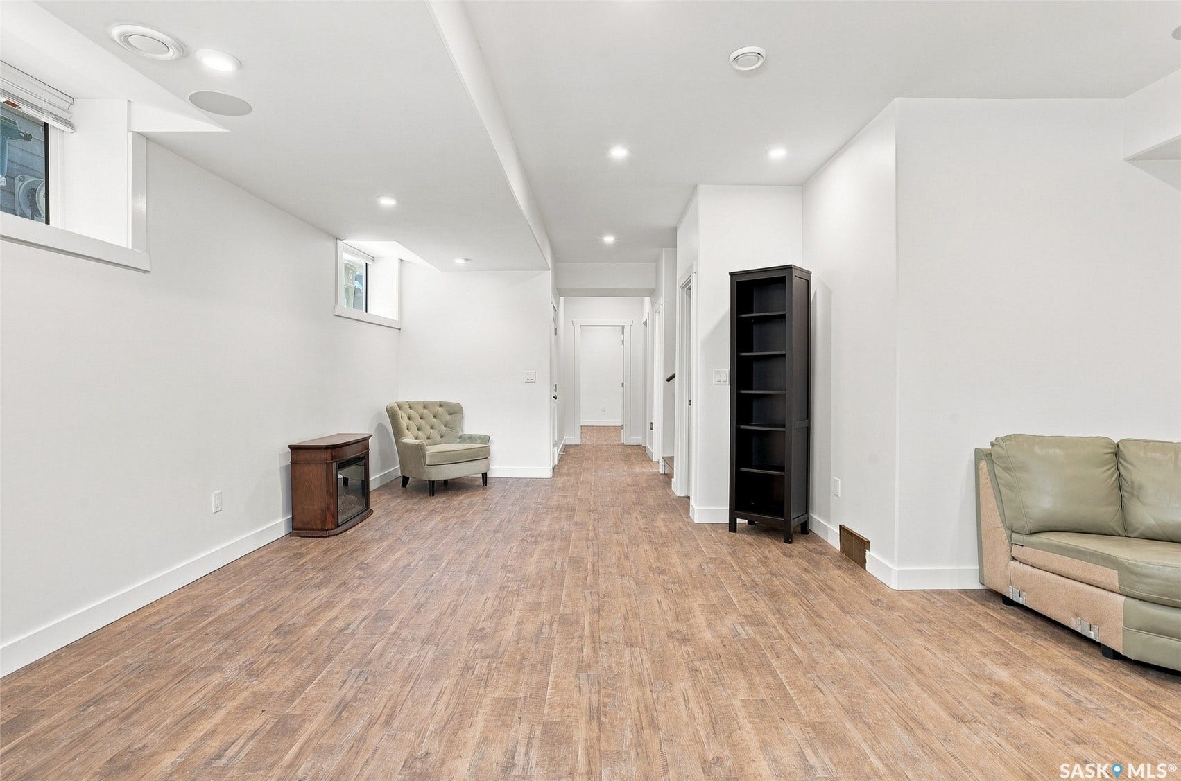 1019A 10TH Street E, Saskatoon SK S7H 0H8