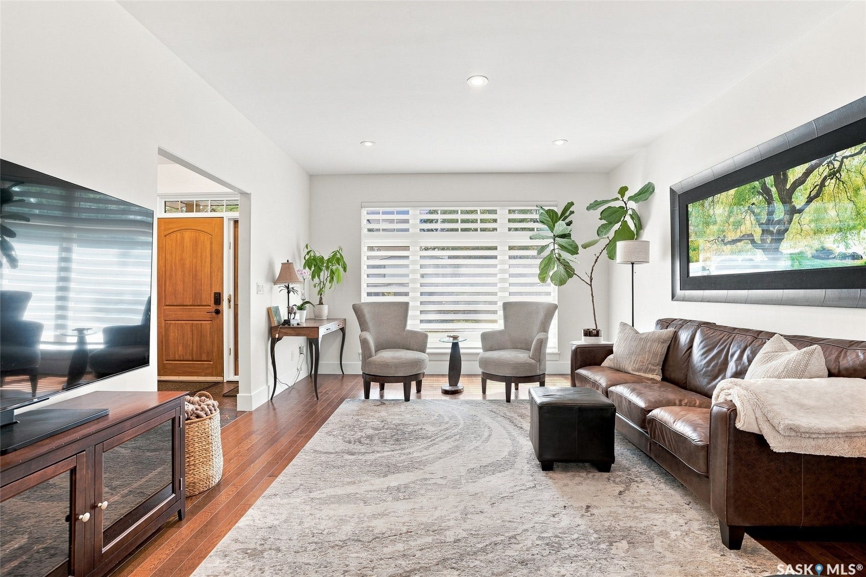 1019A 10TH Street E, Saskatoon SK S7H 0H8