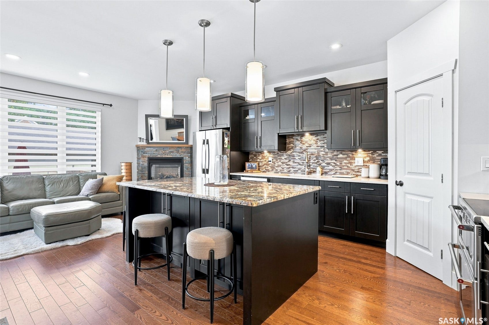 1019A 10TH Street E, Saskatoon SK S7H 0H8