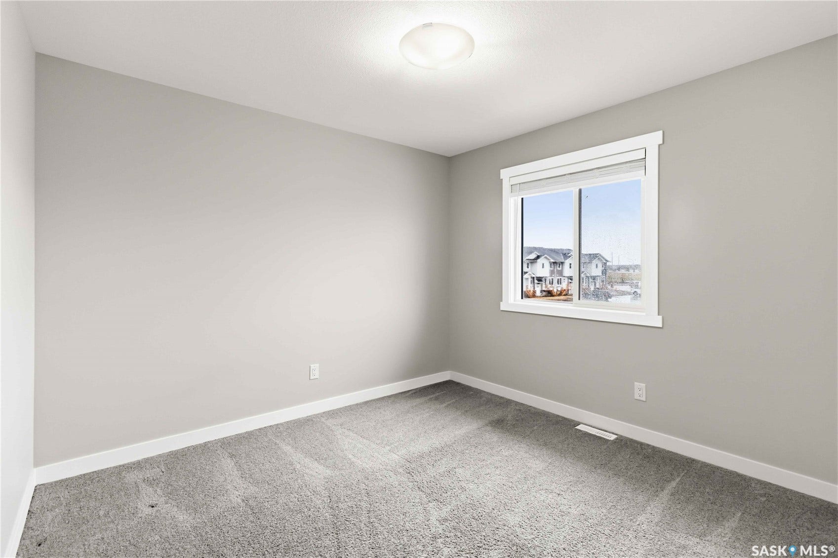 422 Myles Heidt Manor, Saskatoon SK S7W 1J1