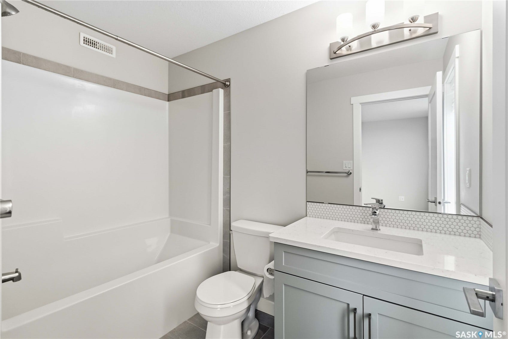 422 Myles Heidt Manor, Saskatoon SK S7W 1J1