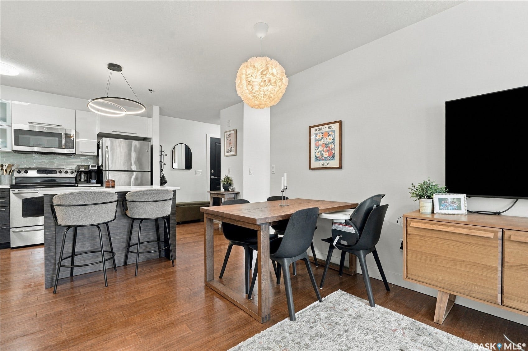 Wood-finish flooring throughout