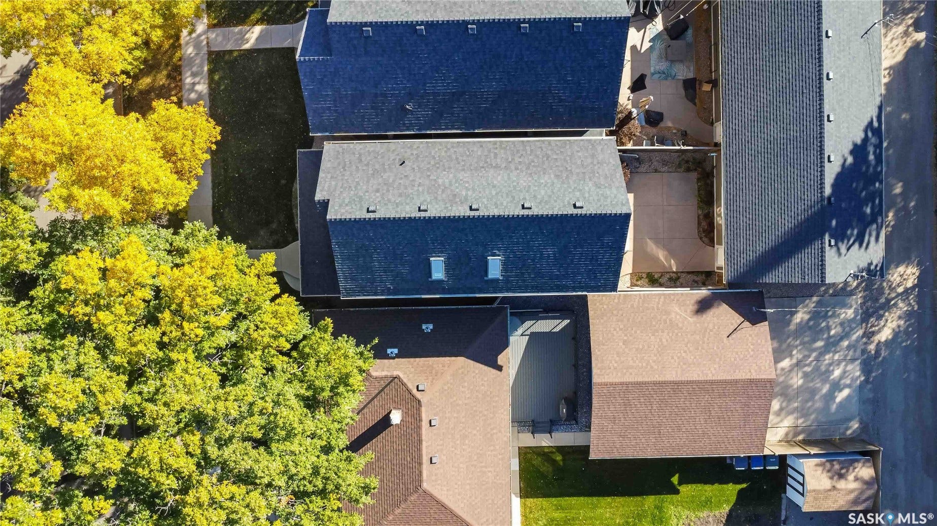 738 4th Street E, Saskatoon SK S7H 1K2