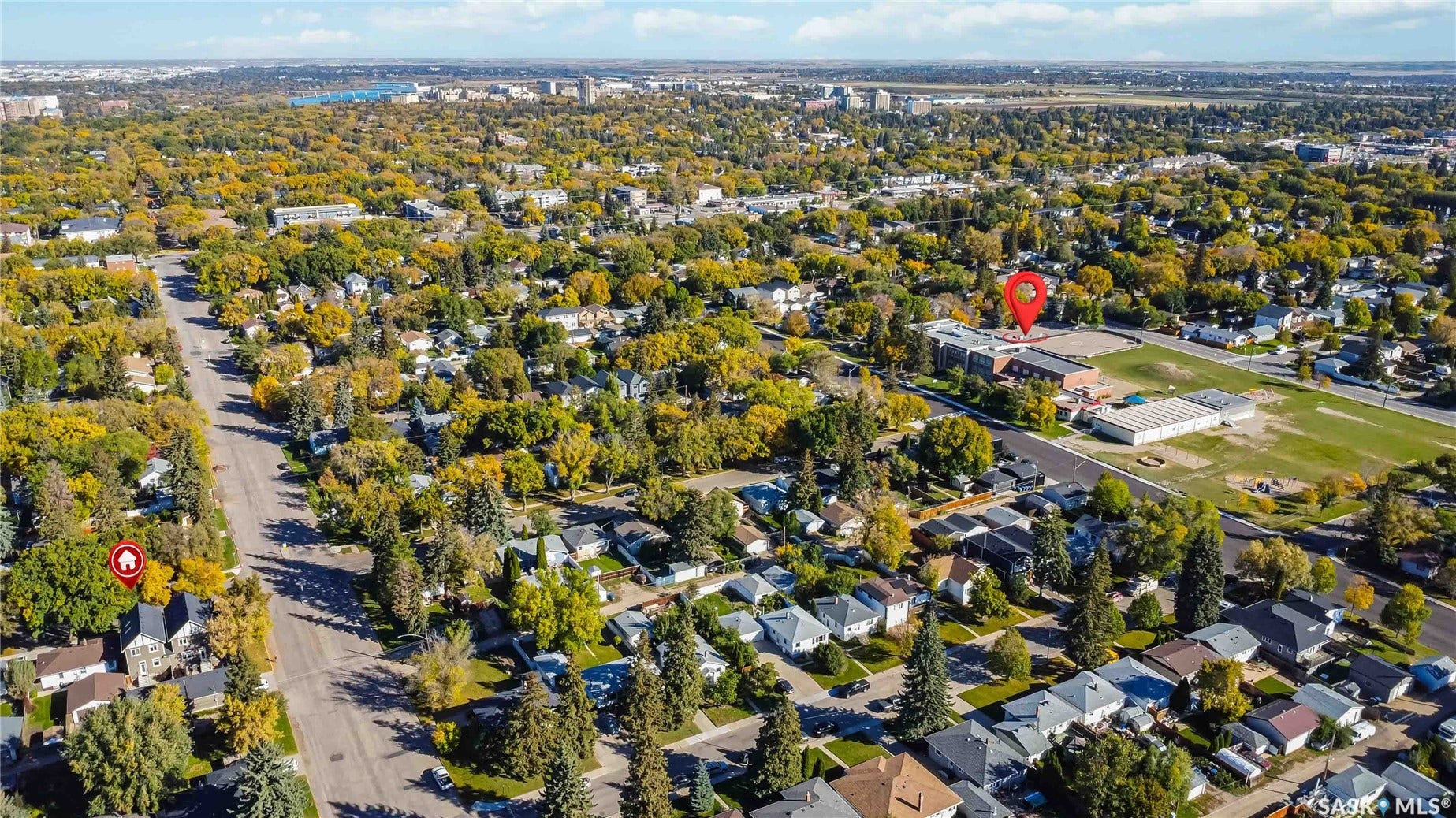 738 4th Street E, Saskatoon SK S7H 1K2