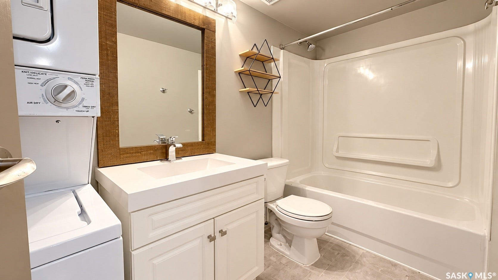 Basement Bathroom/Laundry