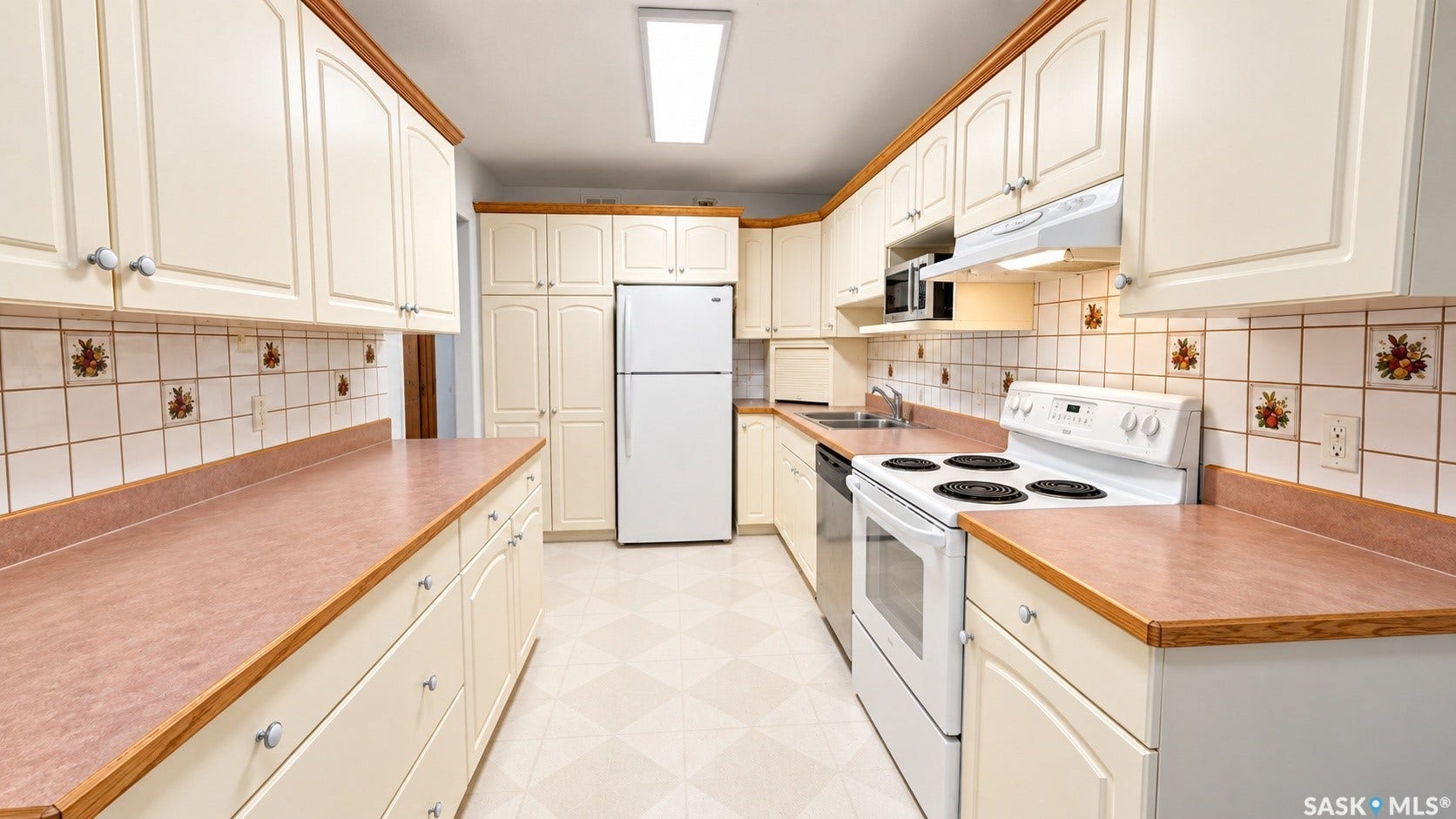 717 31st Street W, Saskatoon SK S7L 0R5
