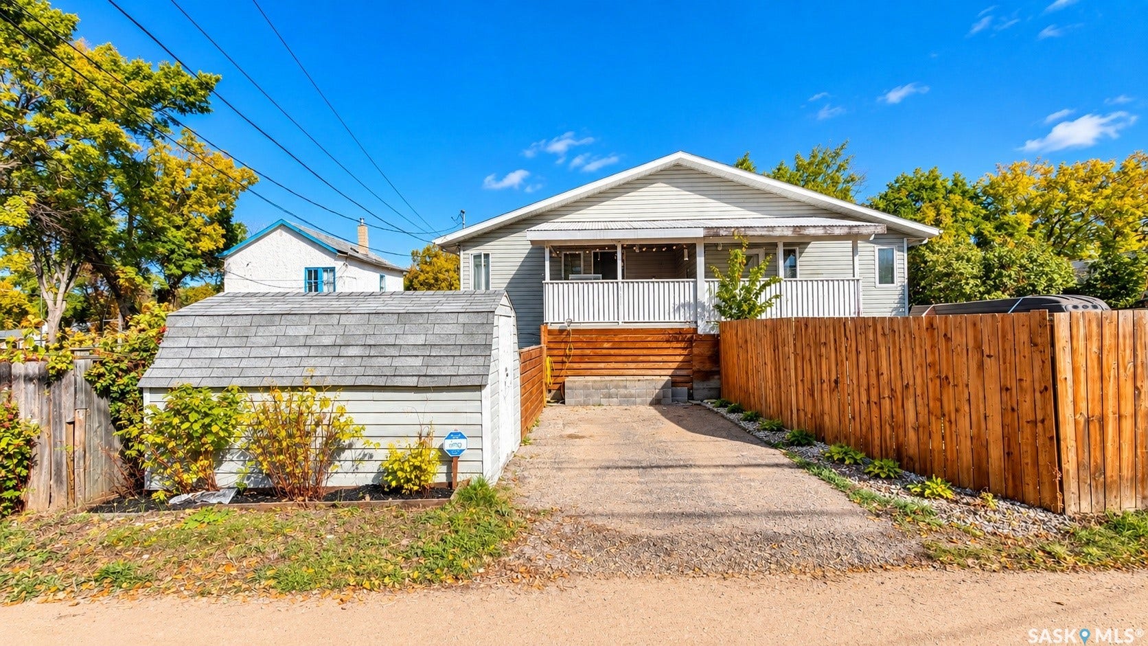 717 31st Street W, Saskatoon SK S7L 0R5