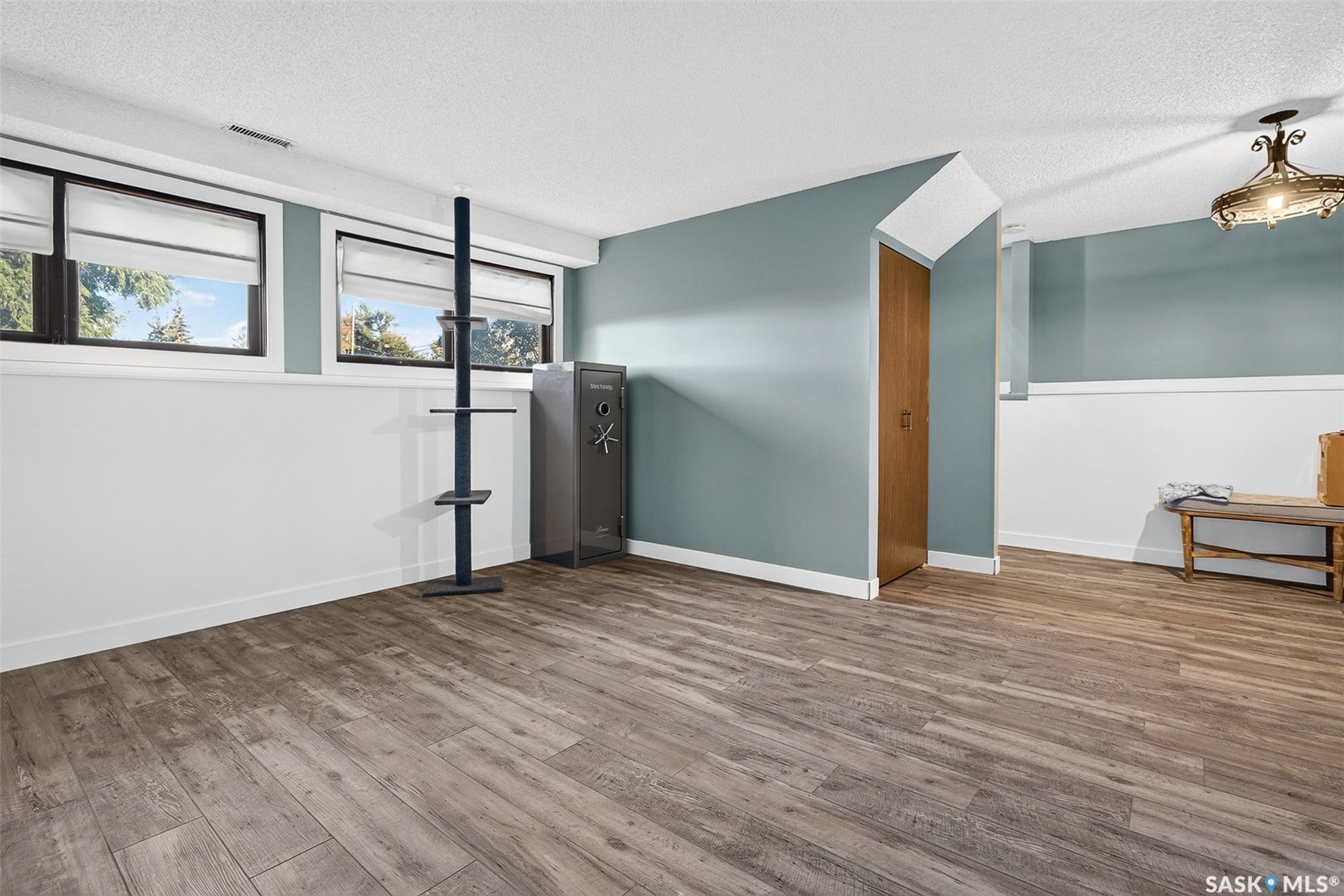 1010 9th Avenue SW, Moose Jaw SK S6H 5X5
