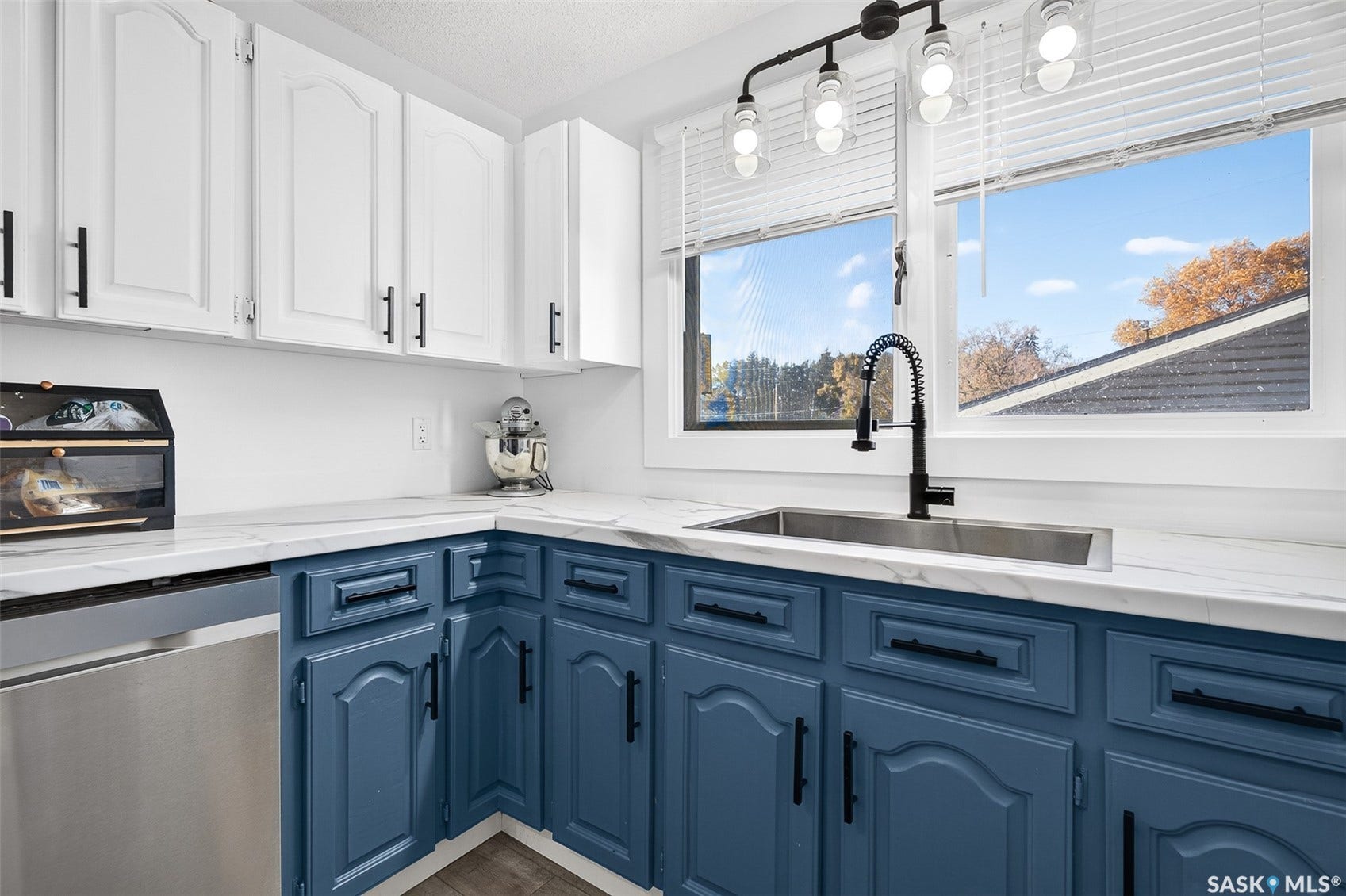 1010 9th Avenue SW, Moose Jaw SK S6H 5X5