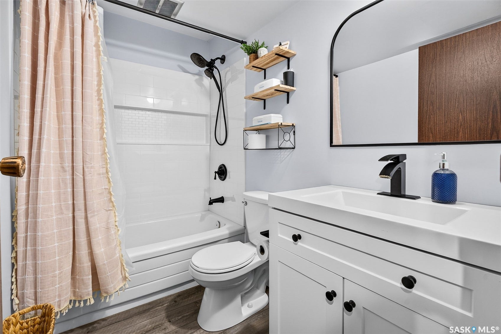 1010 9th Avenue SW, Moose Jaw SK S6H 5X5