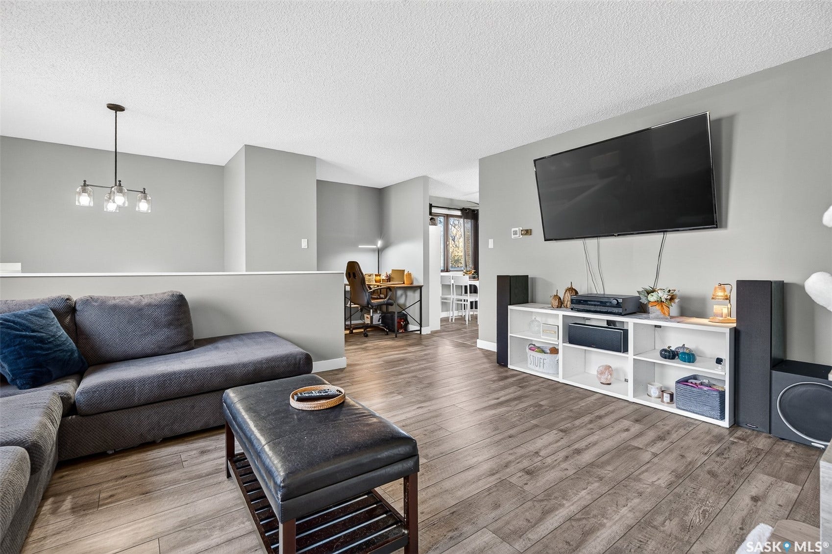 1010 9th Avenue SW, Moose Jaw SK S6H 5X5