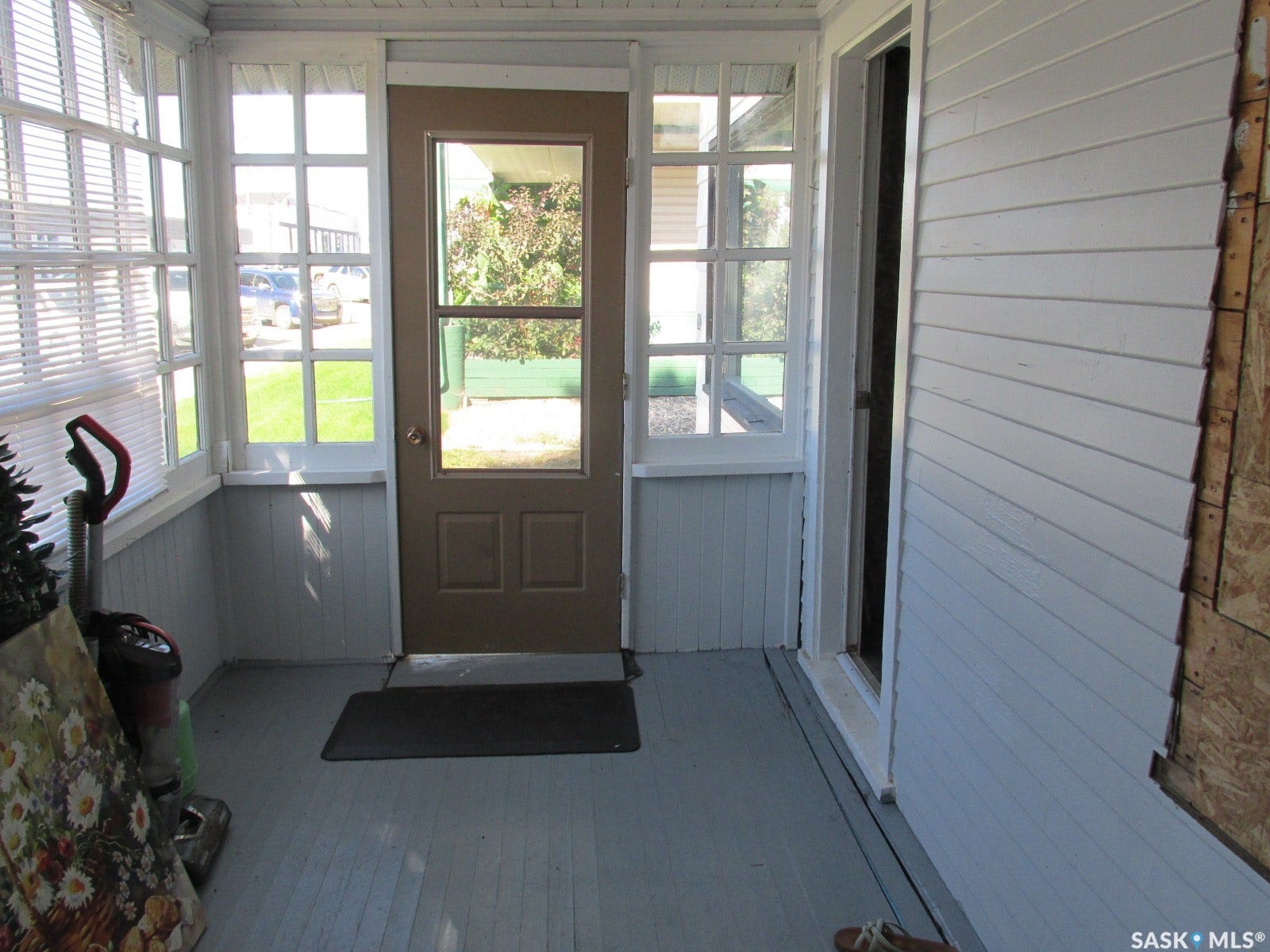 221 1st Street E, Nipawin SK S0E 1E0