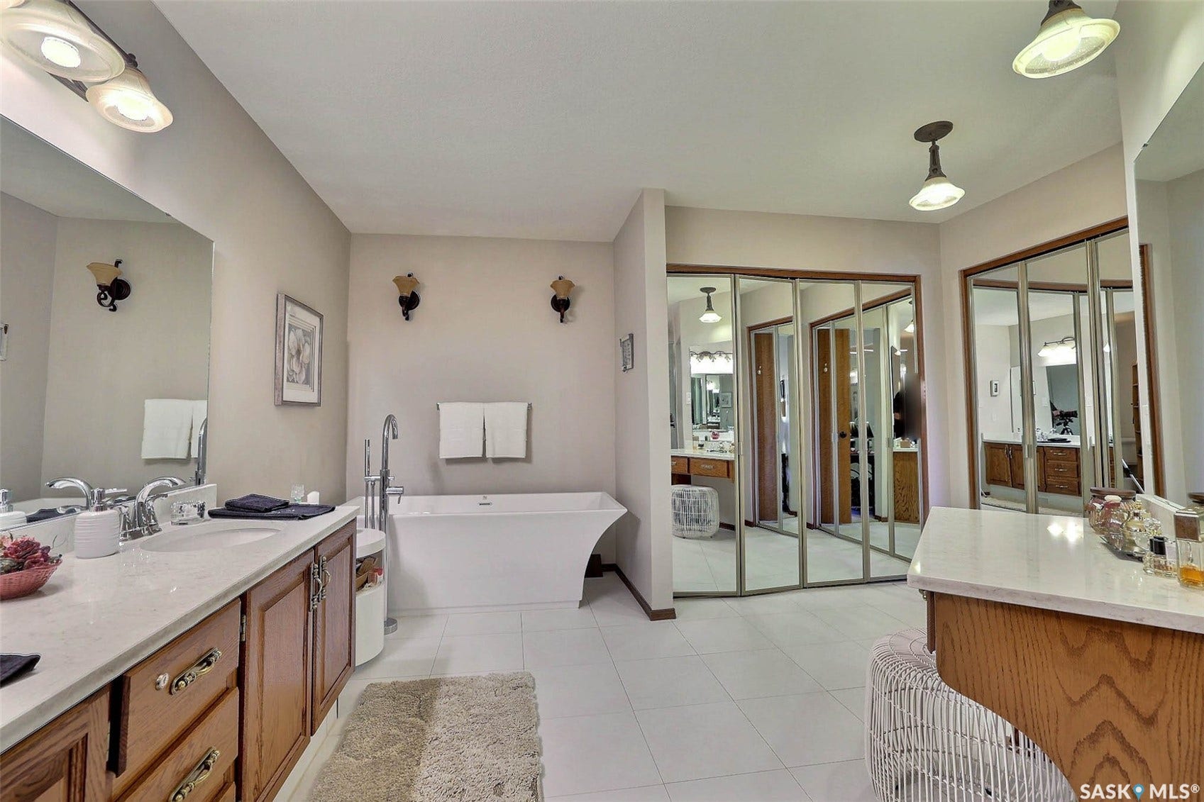 338 Avon Drive, Regina SK S4V 1L8