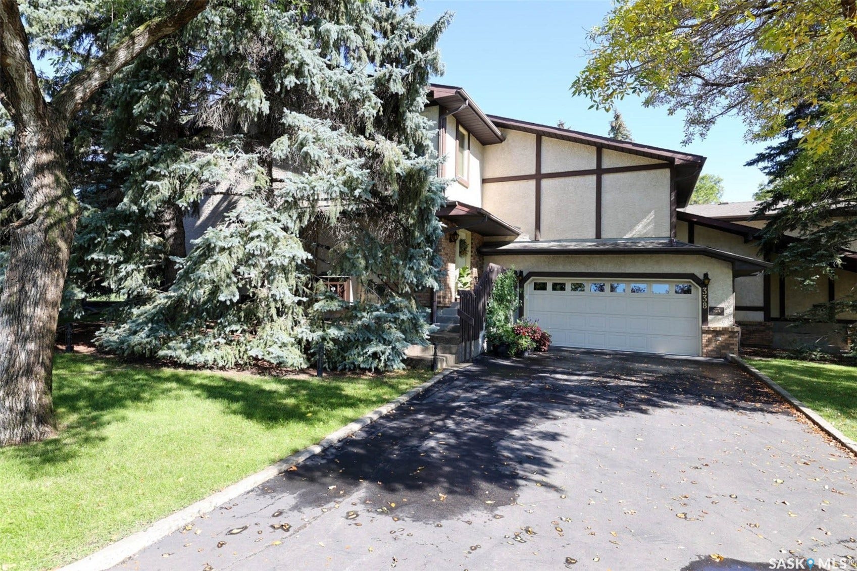 338 Avon Drive, Regina SK S4V 1L8