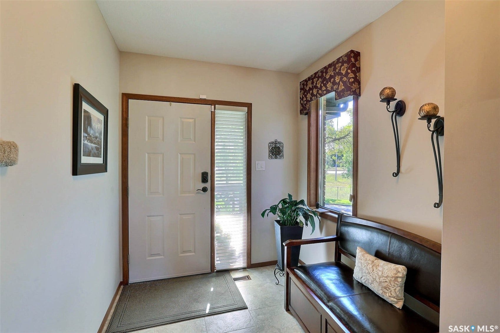 338 Avon Drive, Regina SK S4V 1L8