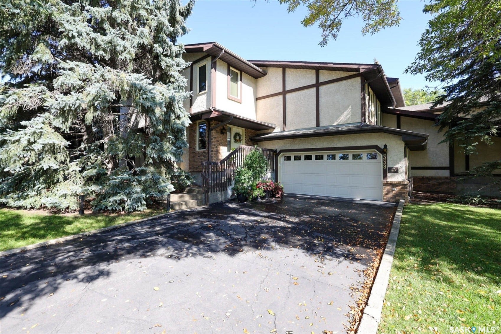 338 Avon Drive, Regina SK S4V 1L8