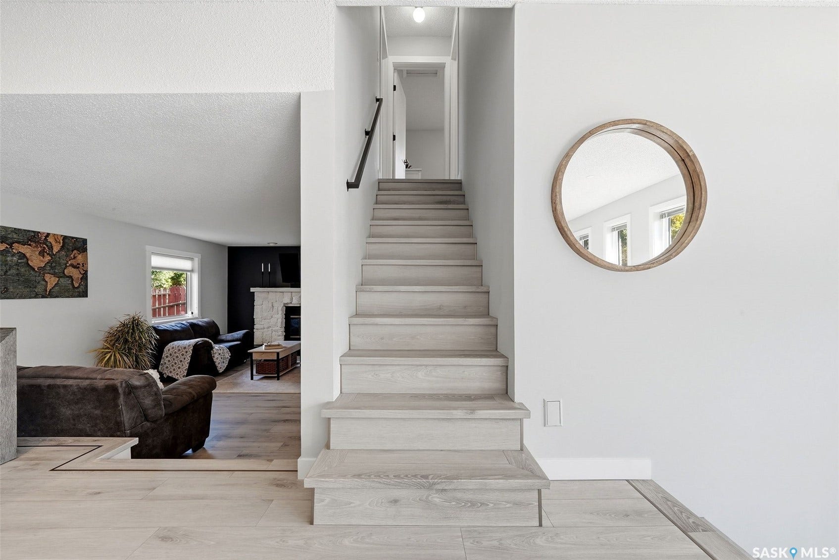 2714 Jaques Place E, Regina SK S4V 0X6