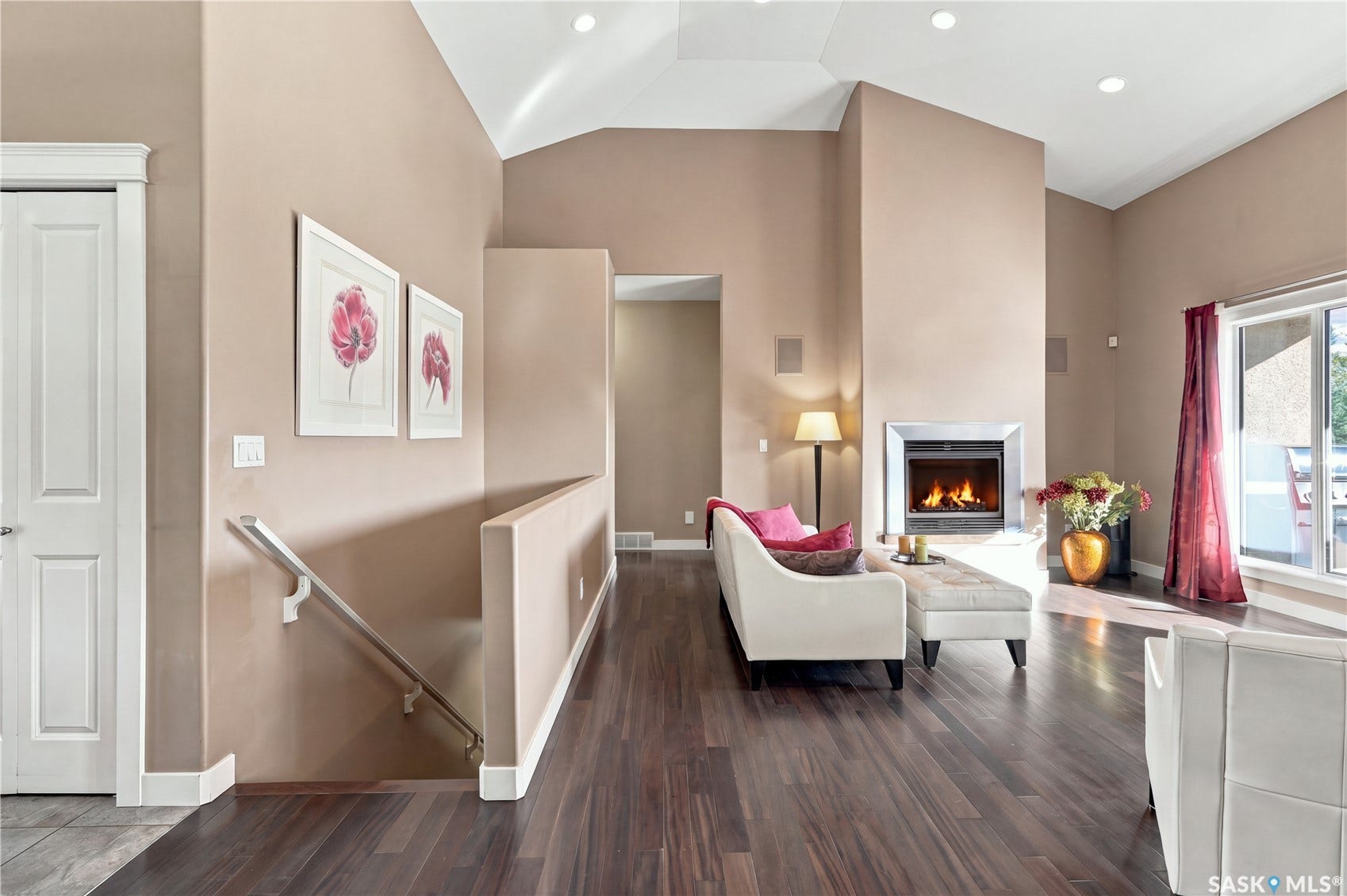 impressive soaring ceilings with recessed lighting