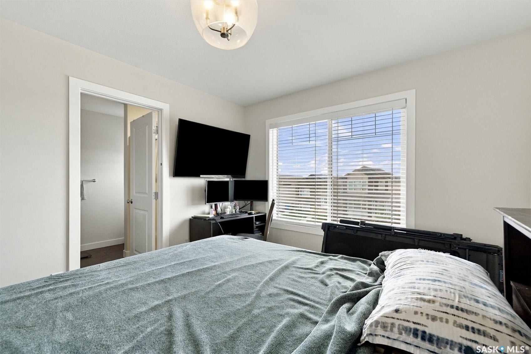 661 Feheregyhazi Boulevard, Saskatoon SK S7W 0Z4