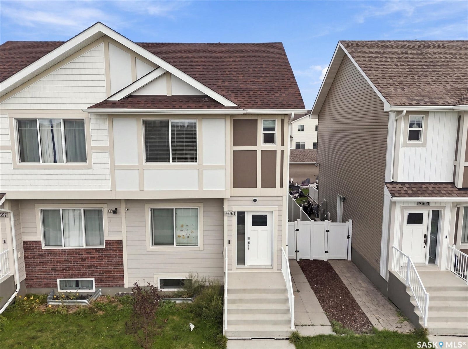 661 Feheregyhazi Boulevard, Saskatoon SK S7W 0Z4