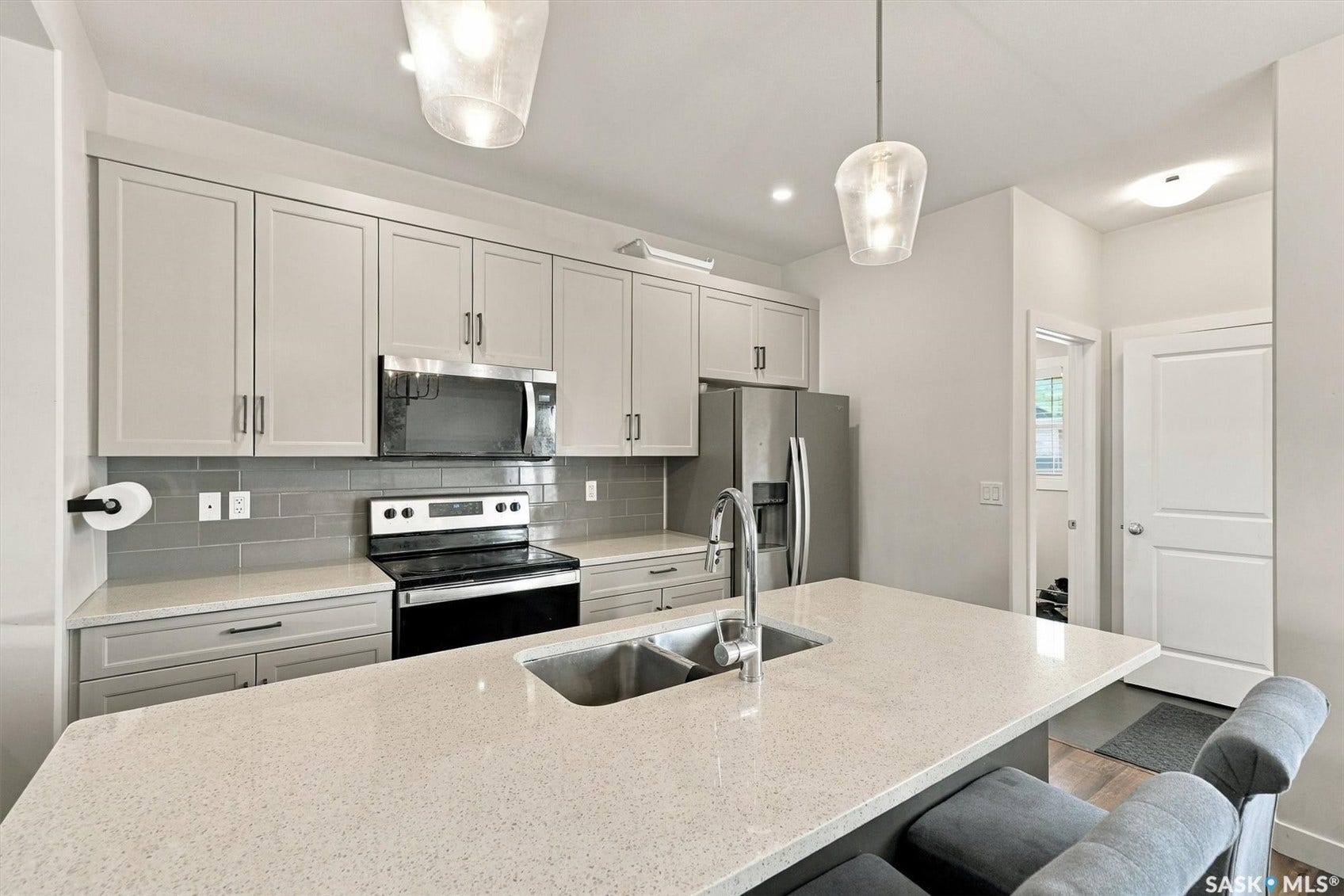 661 Feheregyhazi Boulevard, Saskatoon SK S7W 0Z4