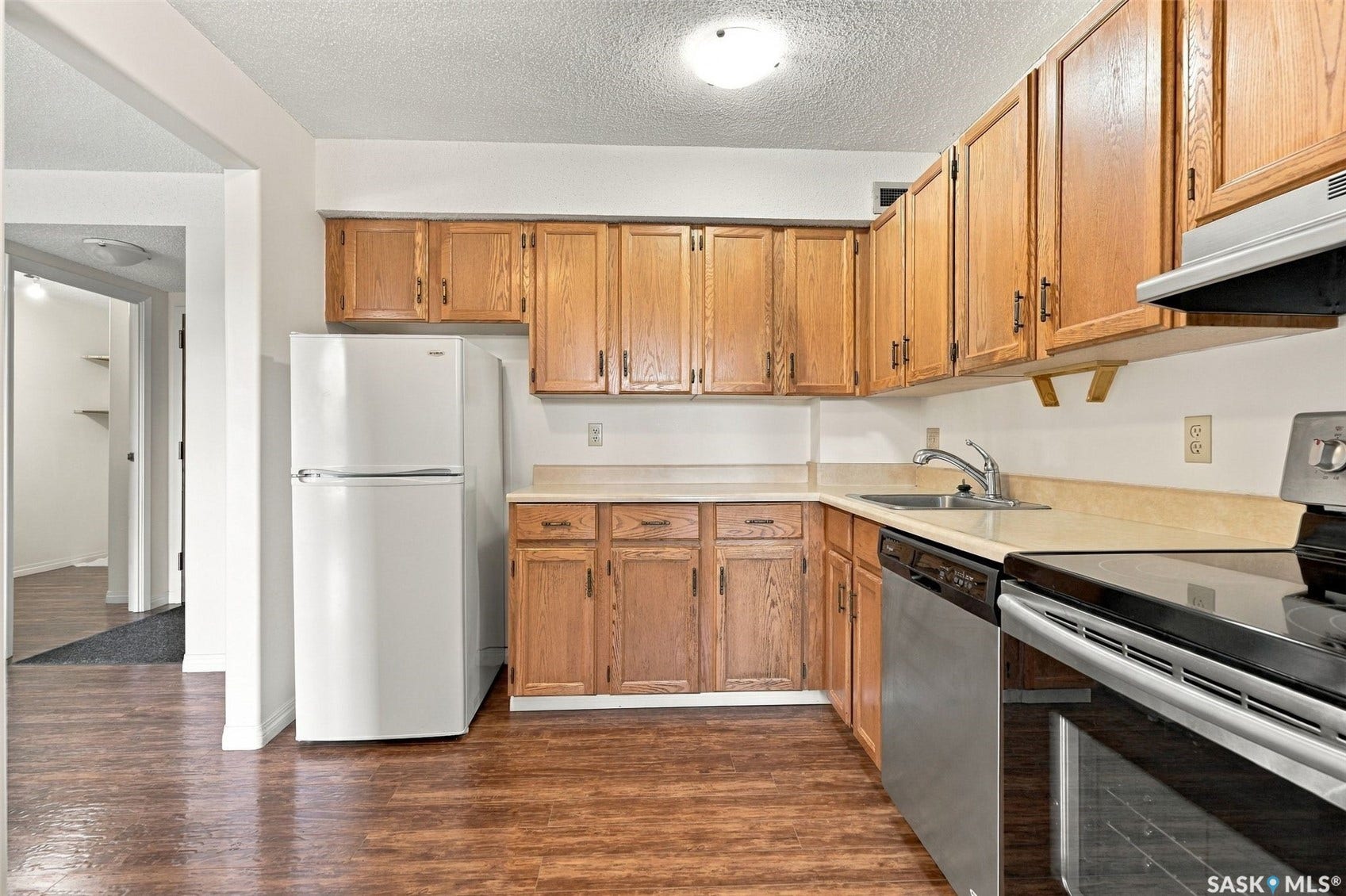 430 5th Avenue N, #502, Saskatoon SK S7K 6Z2