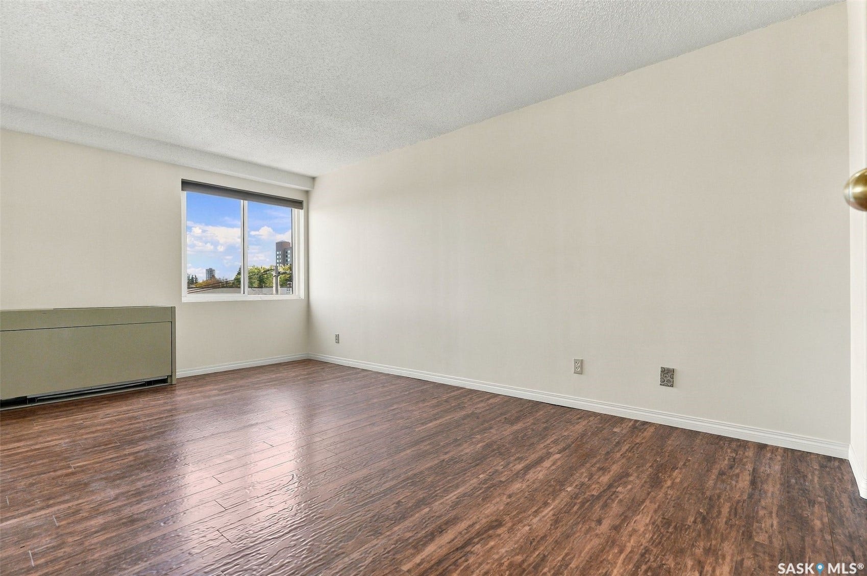 430 5th Avenue N, #502, Saskatoon SK S7K 6Z2