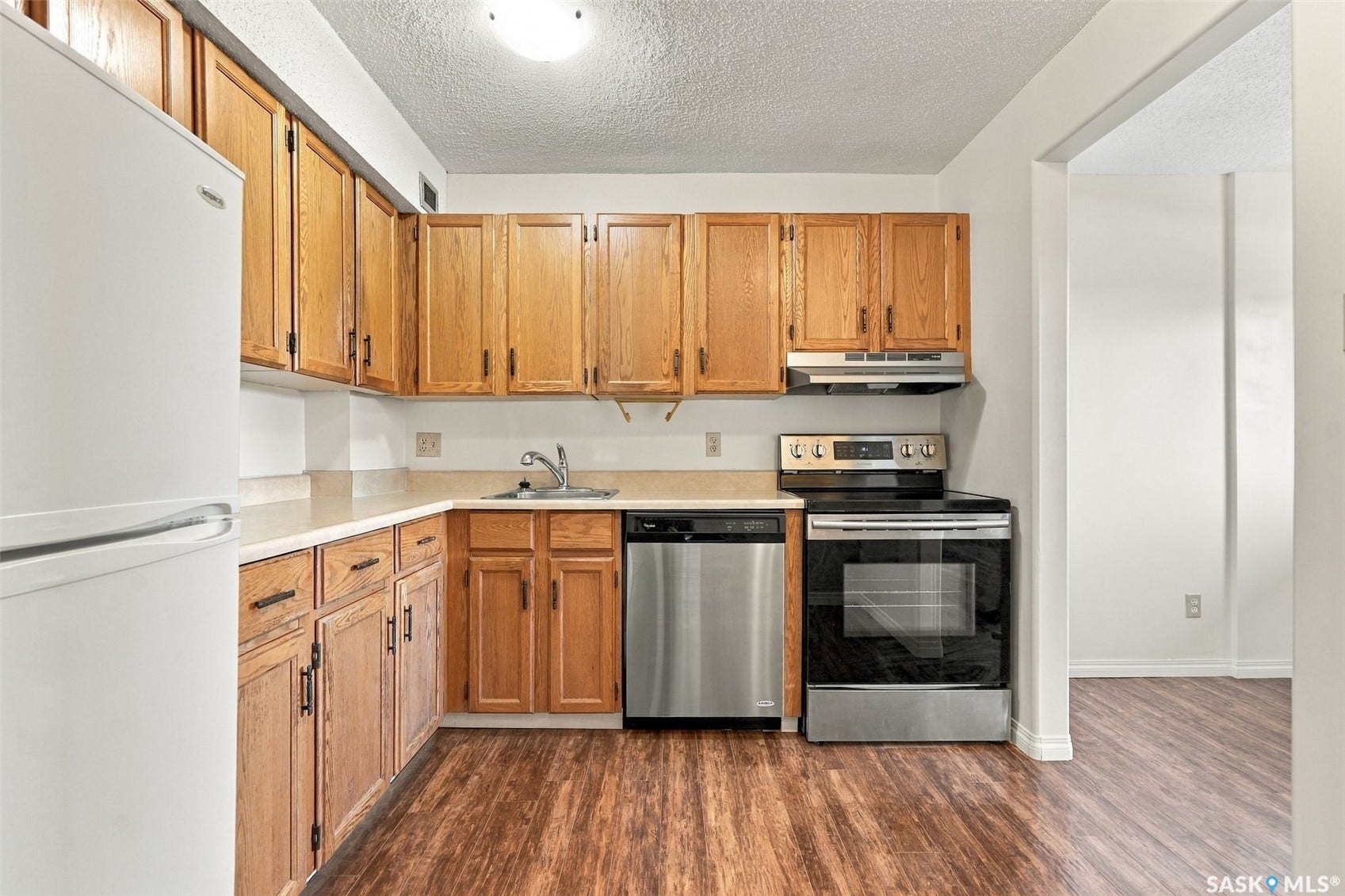 430 5th Avenue N, #502, Saskatoon SK S7K 6Z2