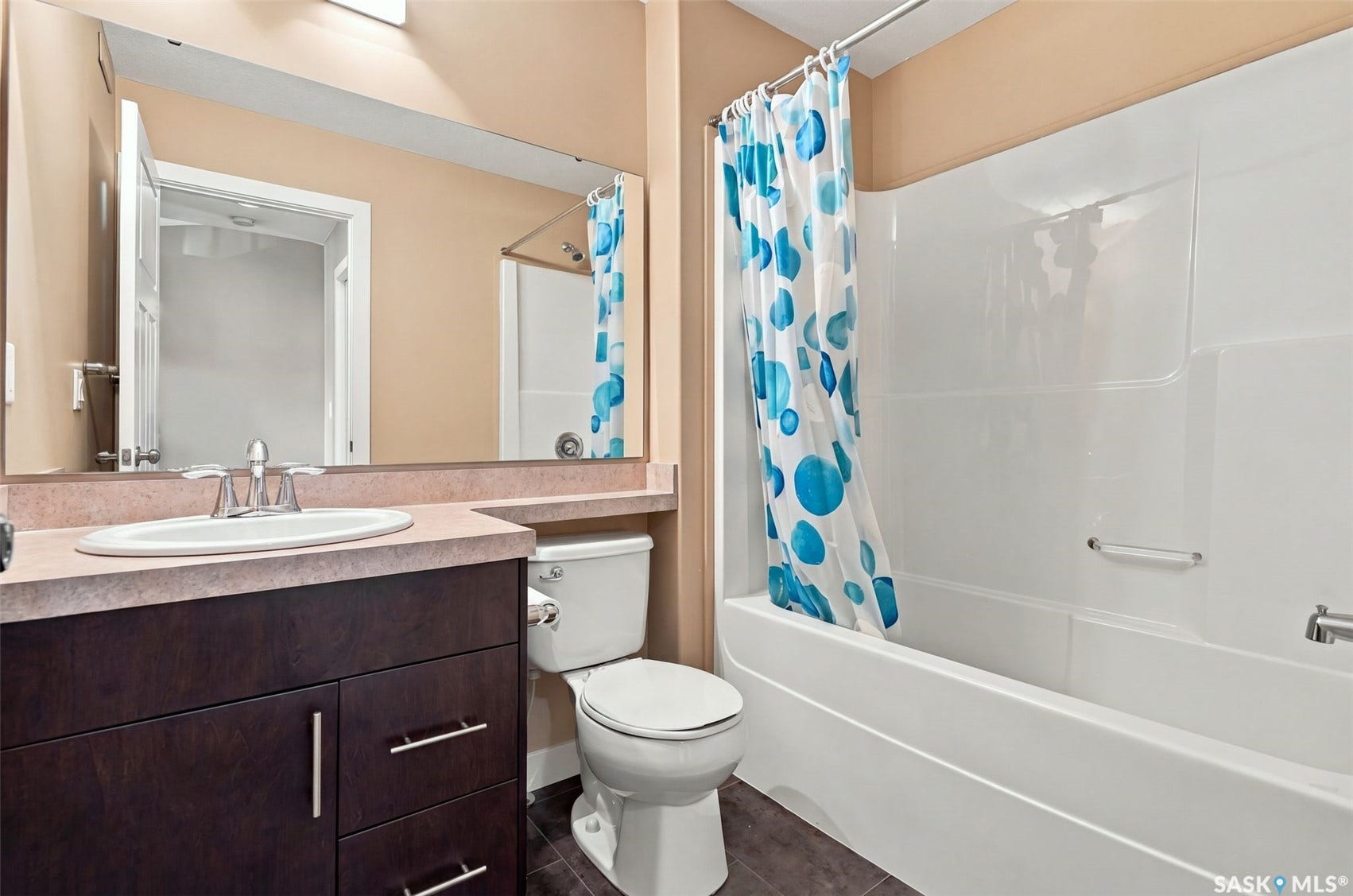 Main full bathroom