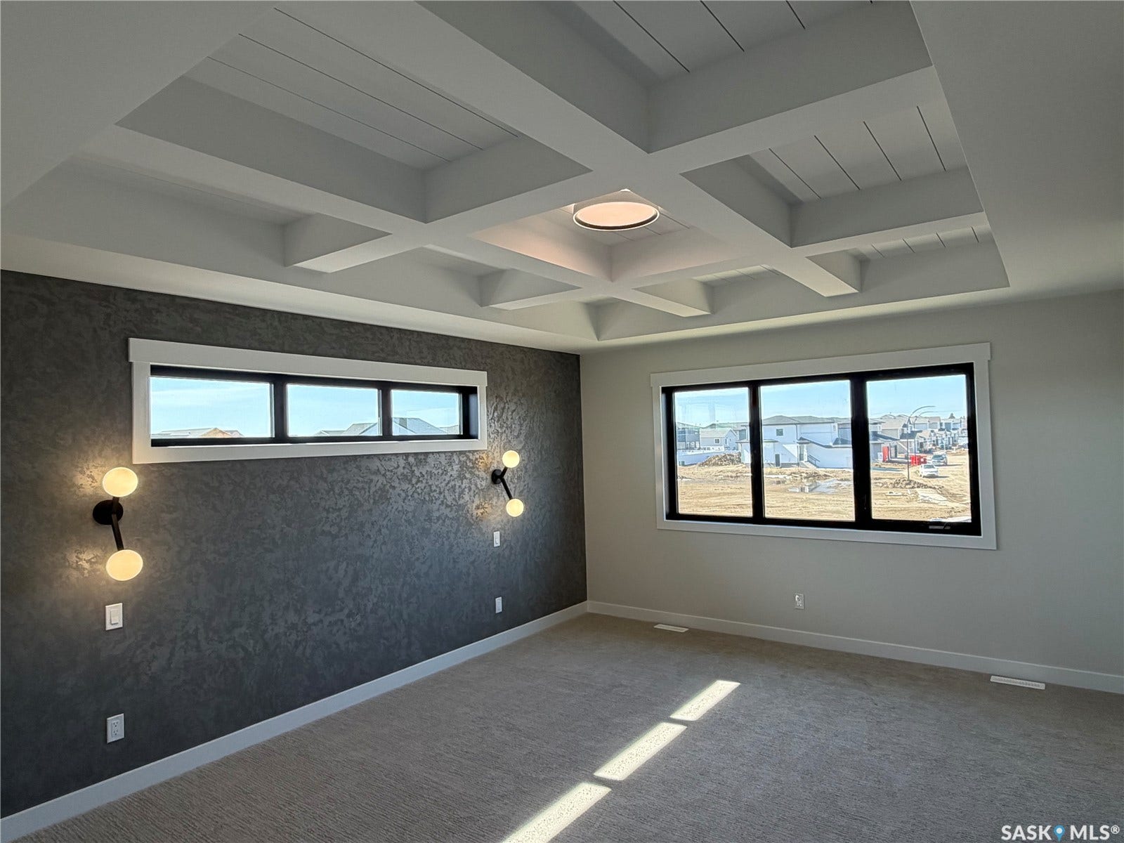 310 Traeger Manor, Saskatoon SK S7V 1Z4 Coffered ceiling with central flush-mount lighting