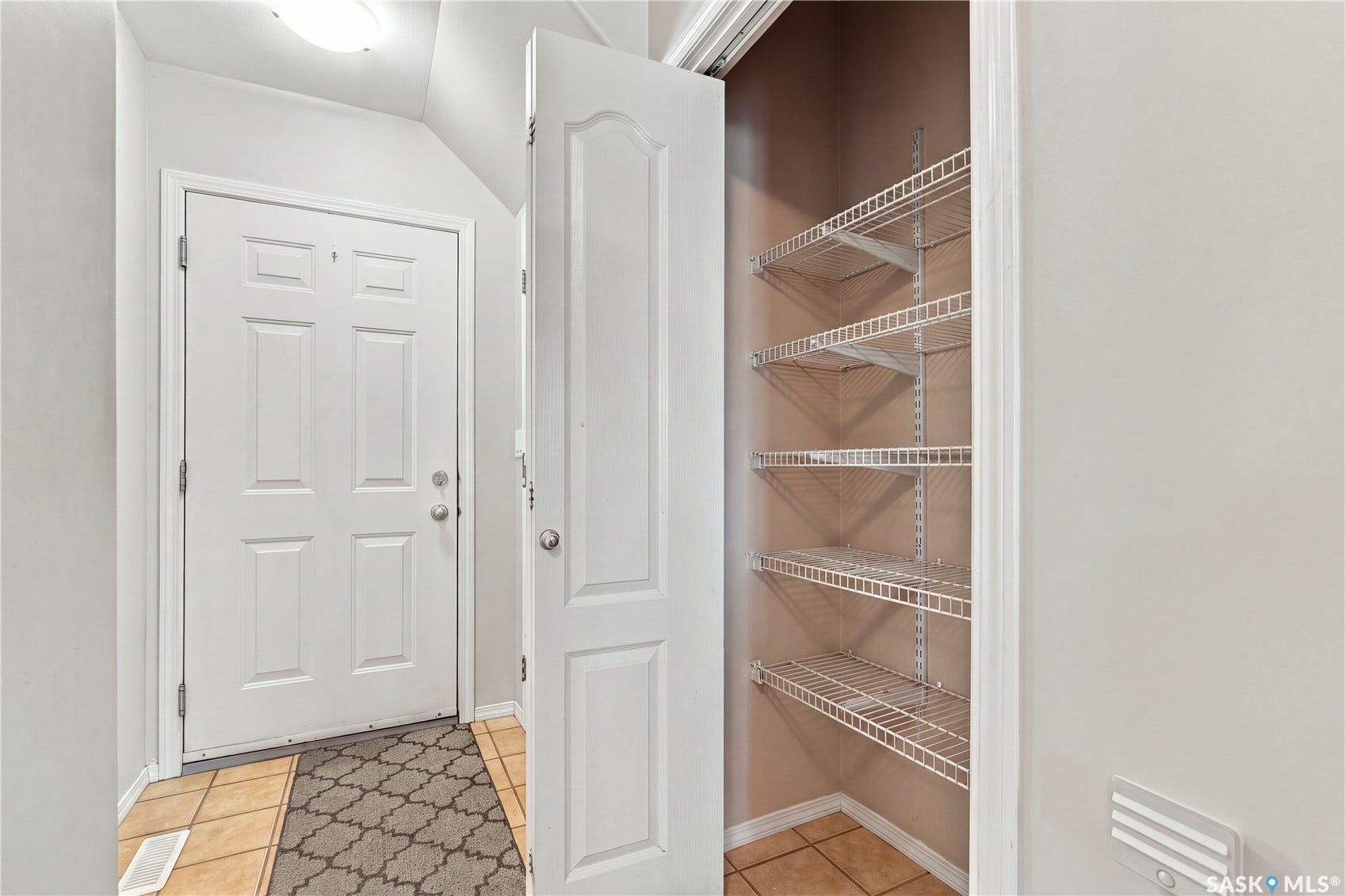445 Bayfield Crescent, #103, Saskatoon SK S7V 1J1