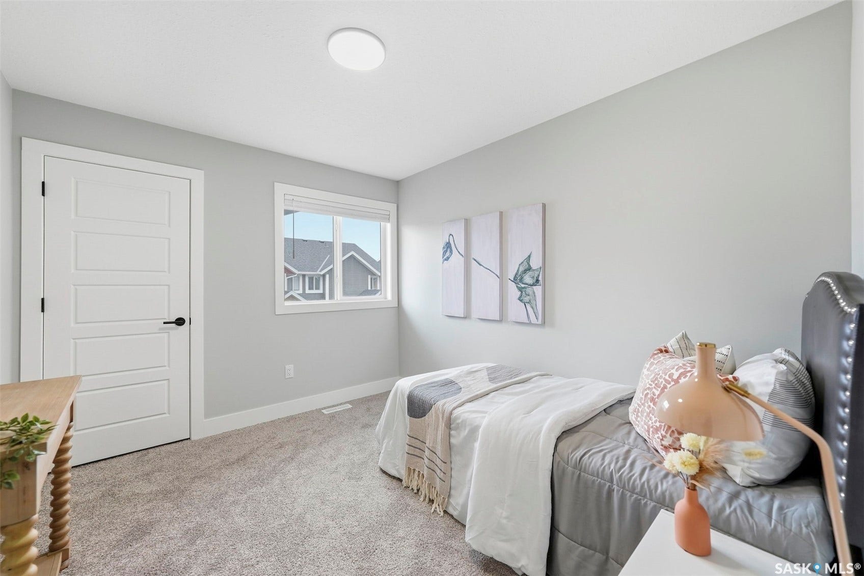 3220 11th Street W, #129, Saskatoon SK S7M 5M4