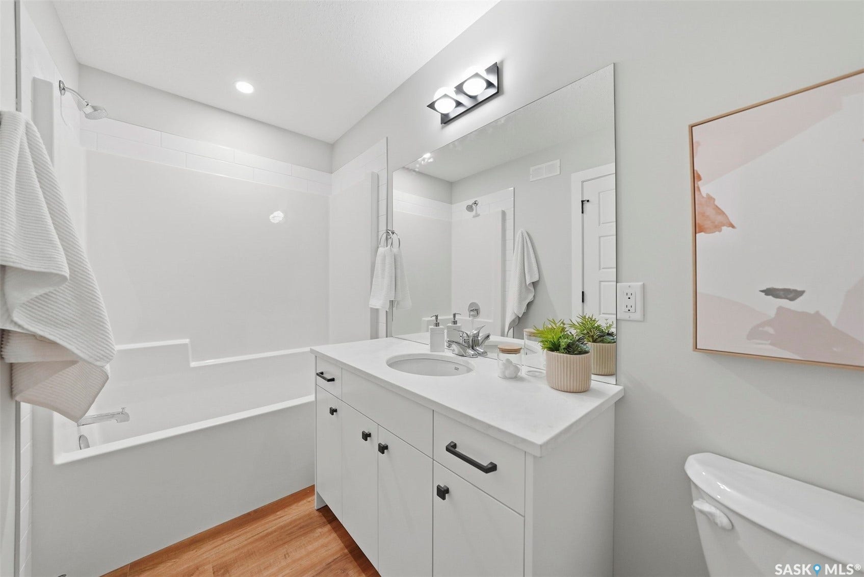 3220 11th Street W, #129, Saskatoon SK S7M 5M4