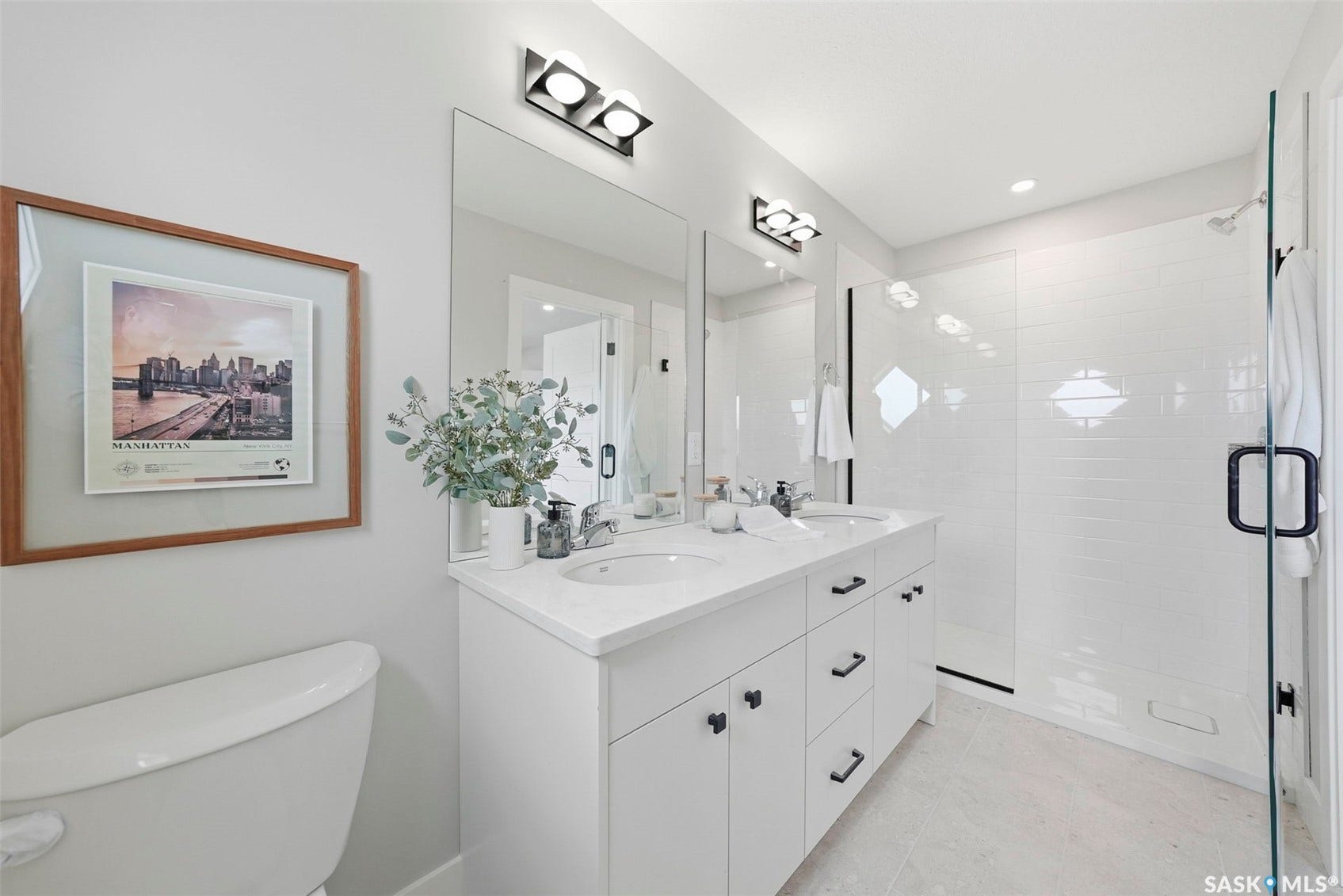 3220 11th Street W, #129, Saskatoon SK S7M 5M4