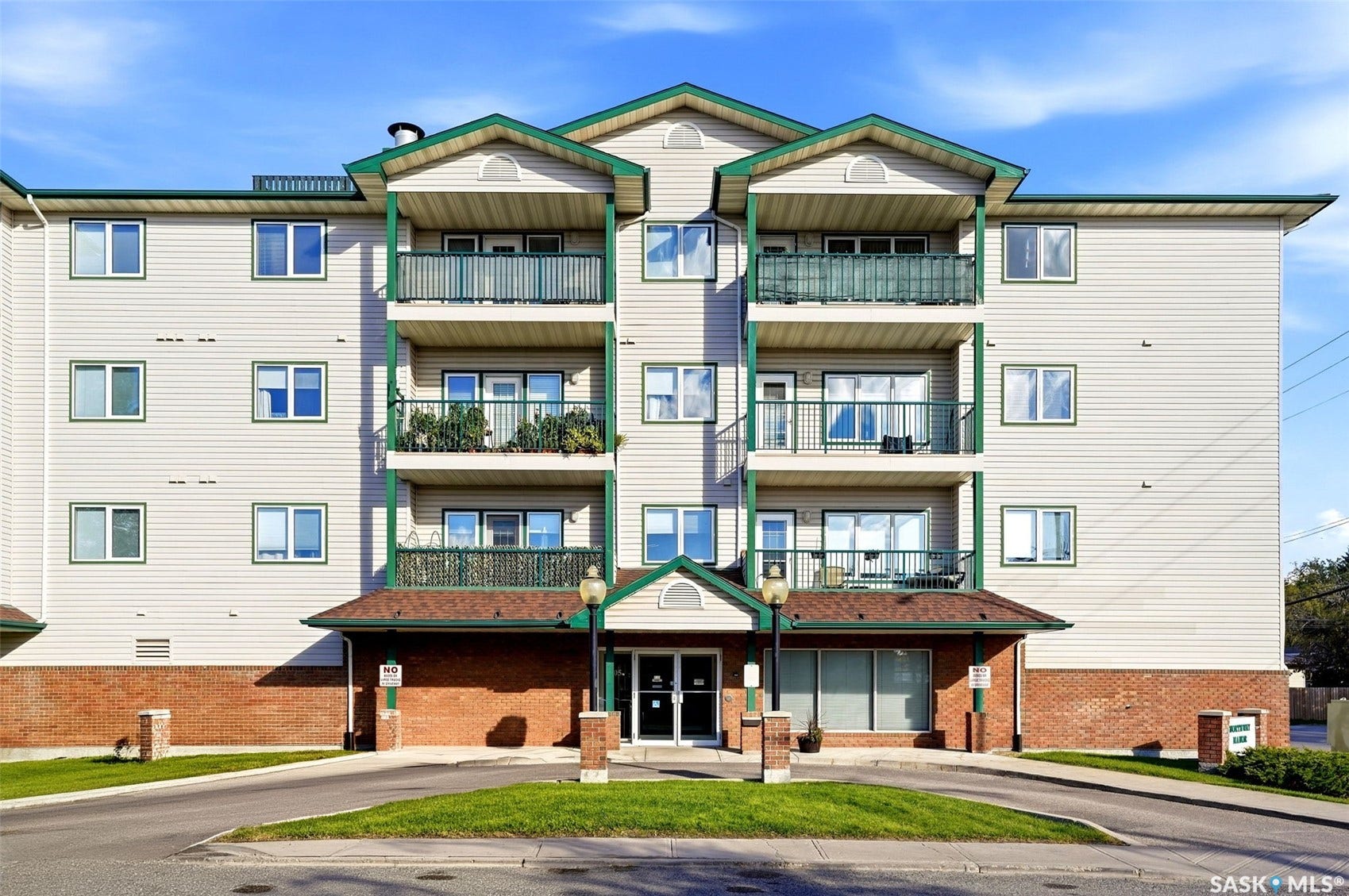205 McIntyre Street N, #402, Regina SK S4R 3B7