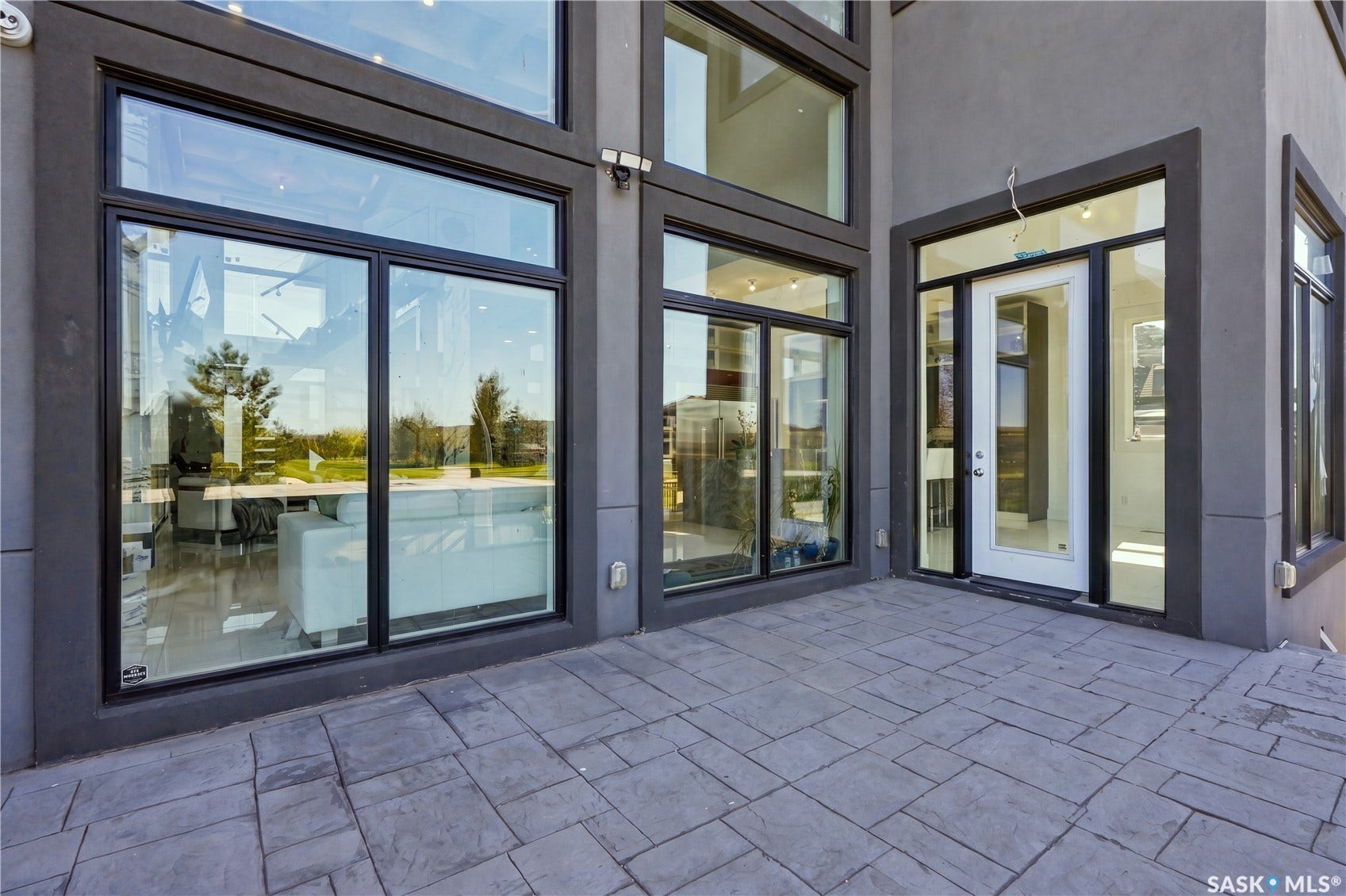 515 Pohorecky Lane, Saskatoon SK S7W 0L2
