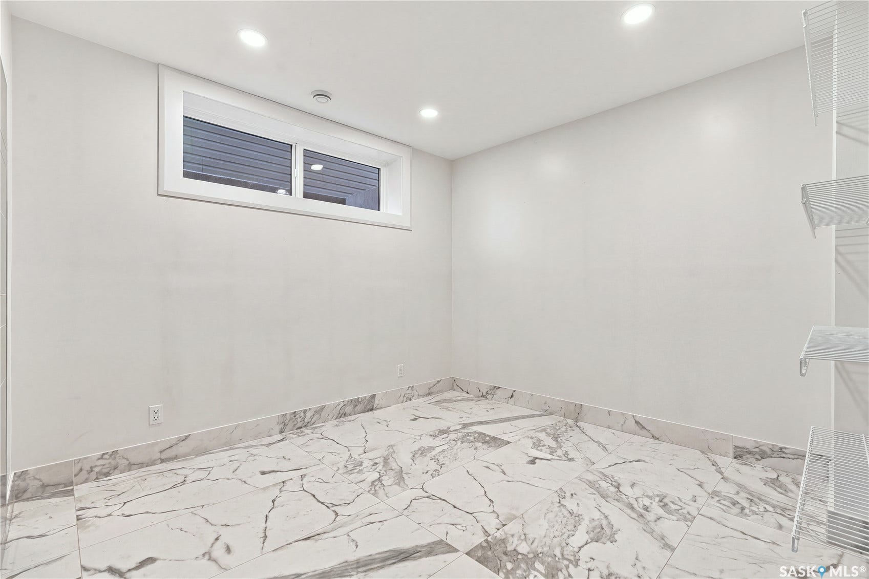 515 Pohorecky Lane, Saskatoon SK S7W 0L2