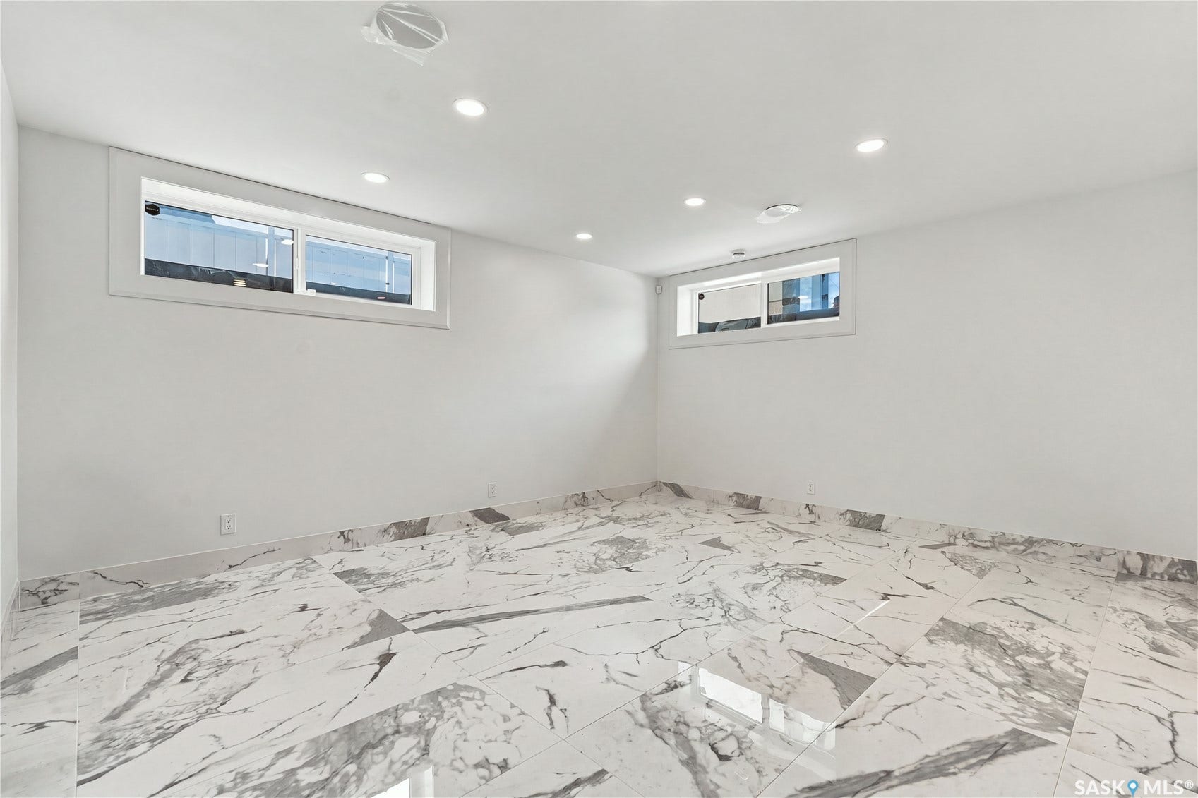 515 Pohorecky Lane, Saskatoon SK S7W 0L2