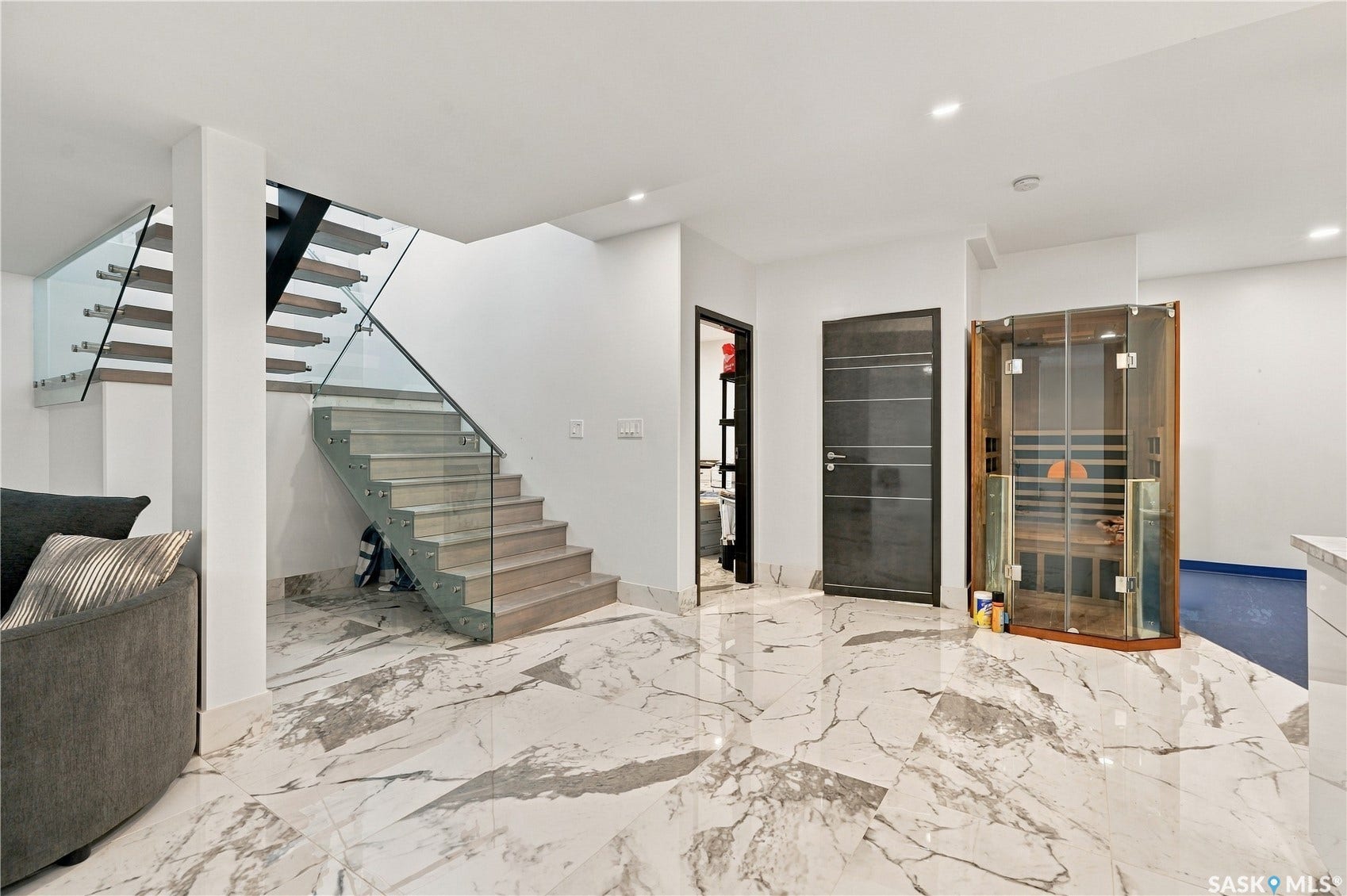 515 Pohorecky Lane, Saskatoon SK S7W 0L2