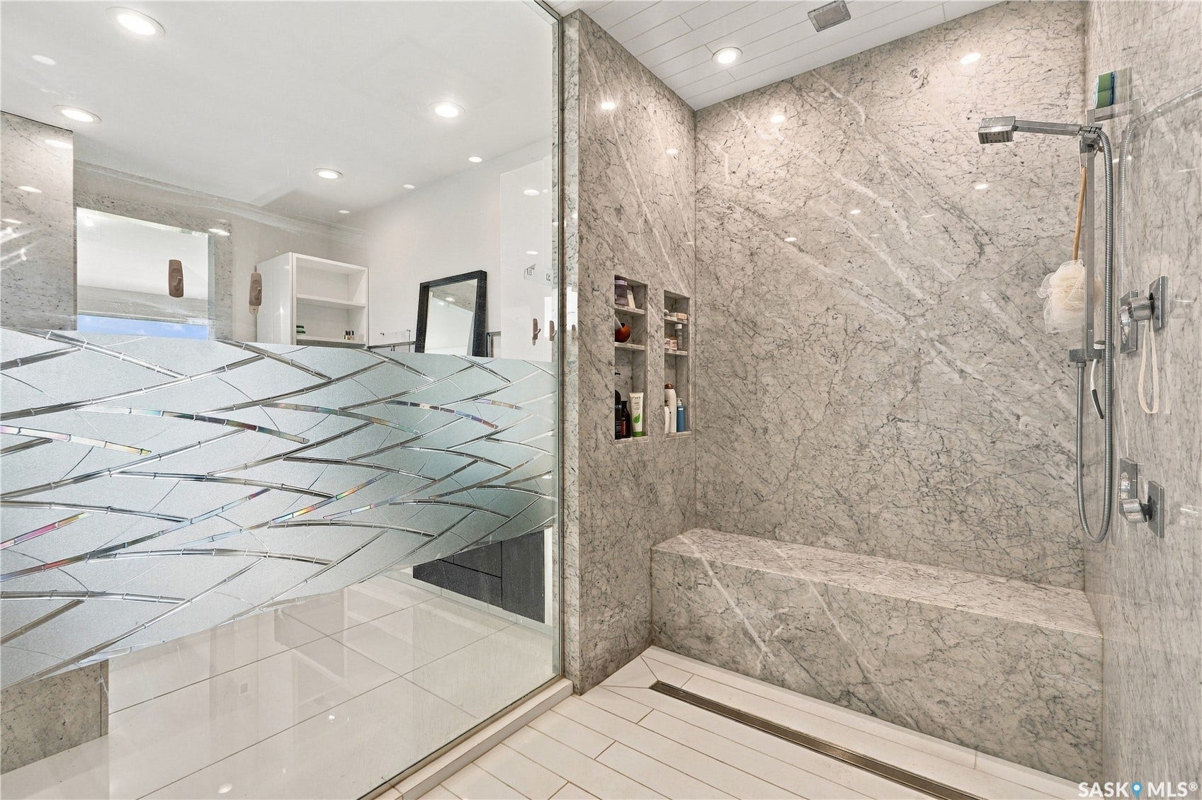 515 Pohorecky Lane, Saskatoon SK S7W 0L2