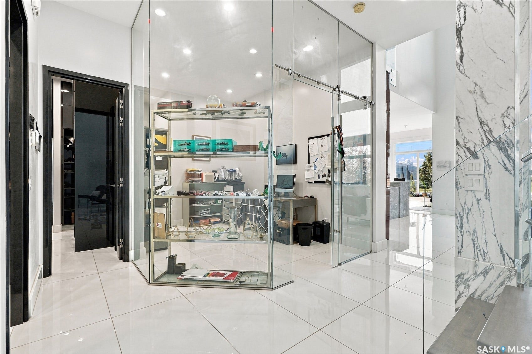 515 Pohorecky Lane, Saskatoon SK S7W 0L2