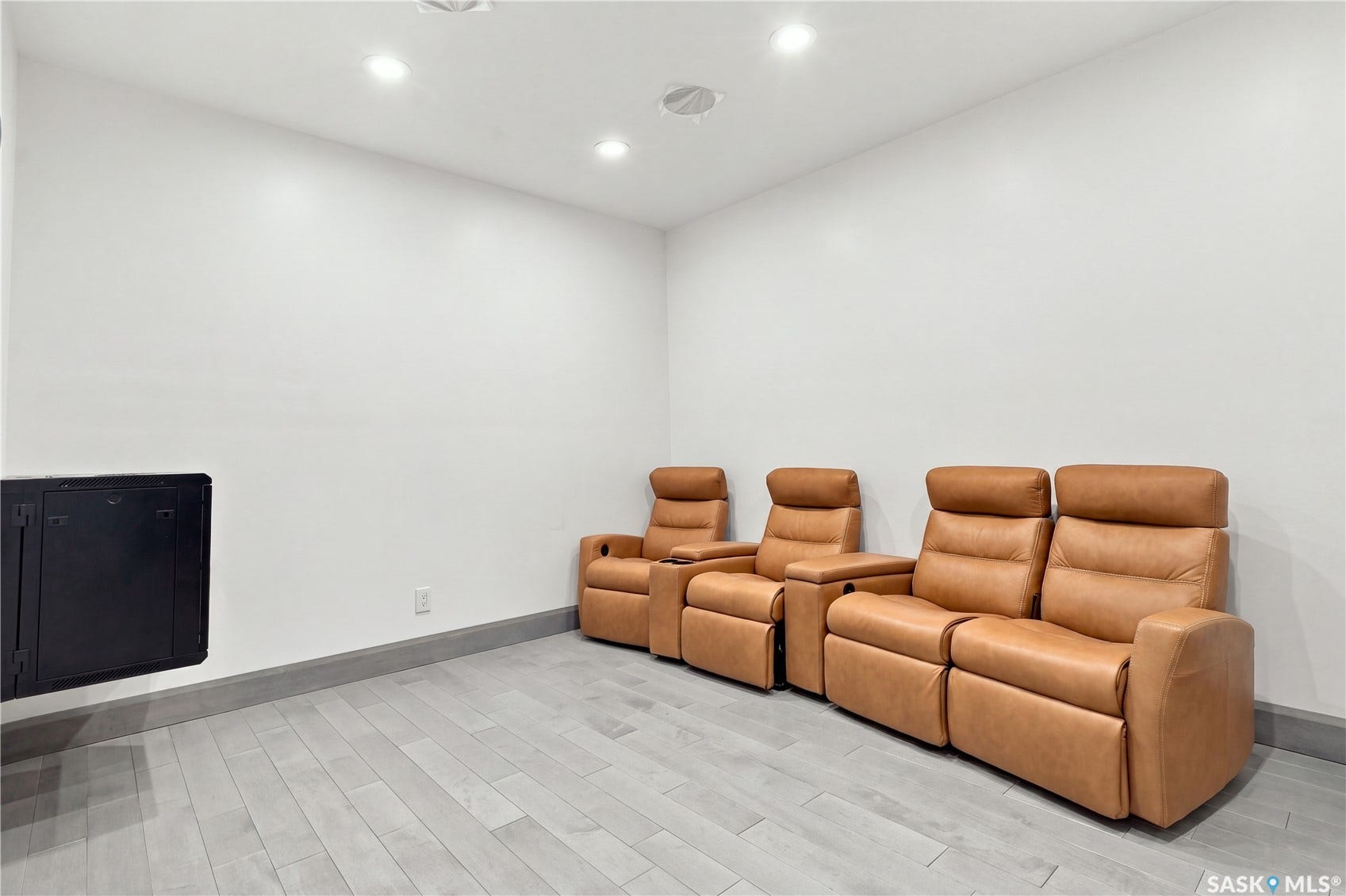 515 Pohorecky Lane, Saskatoon SK S7W 0L2