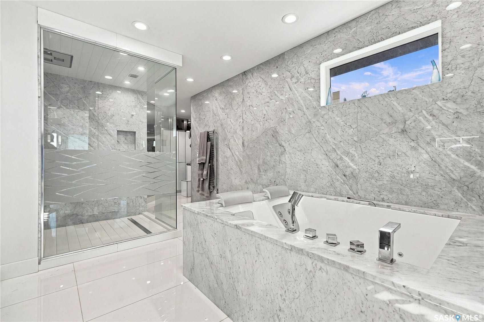 515 Pohorecky Lane, Saskatoon SK S7W 0L2